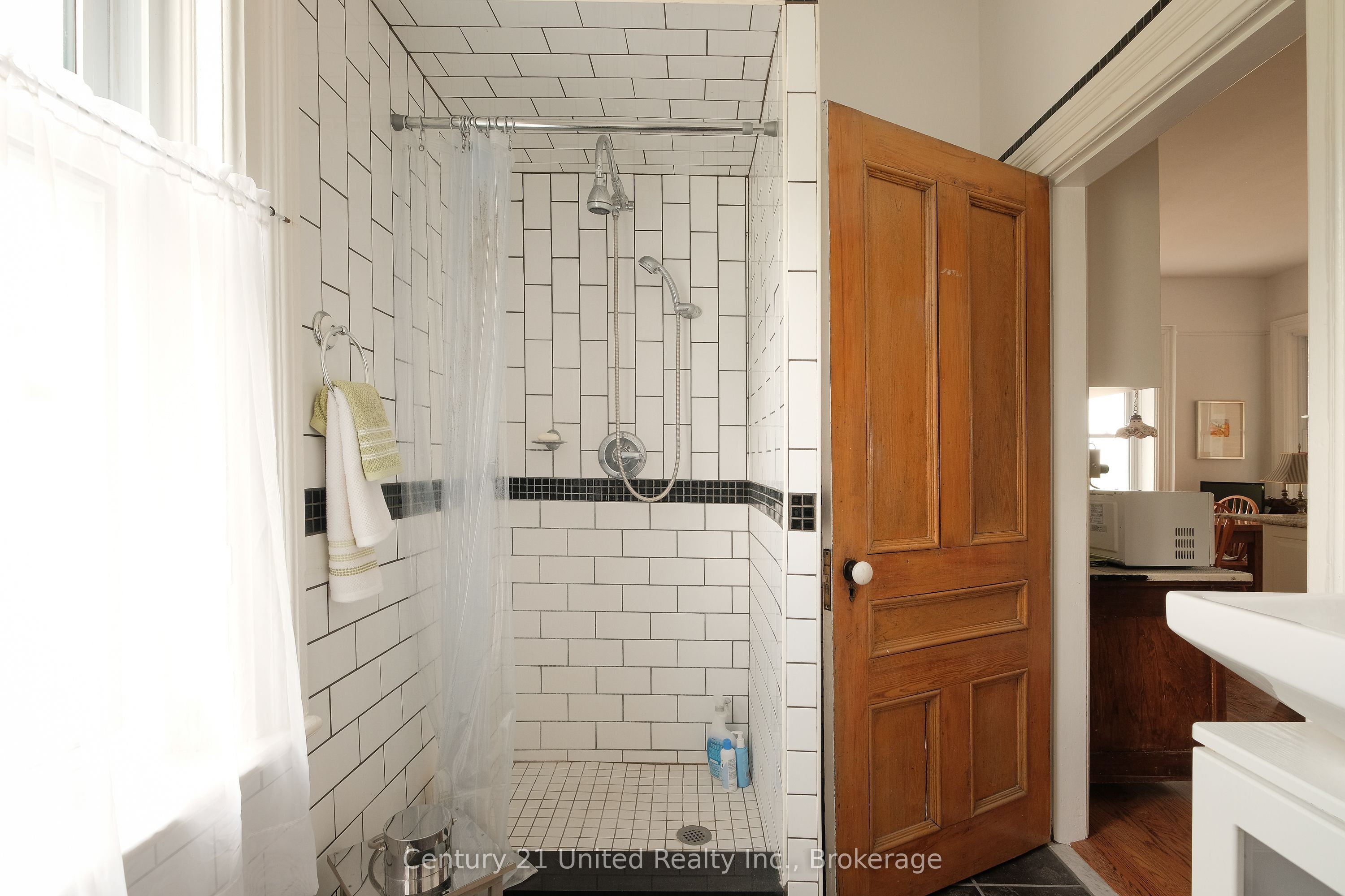 2261 Asphodel 6th Line Property Photo 7