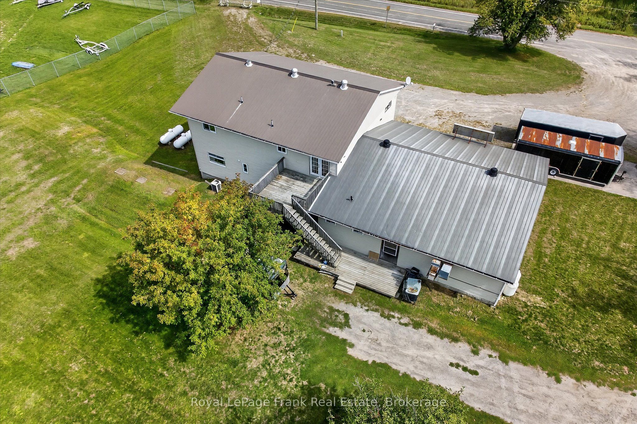 680 Serpent Mounds Road Property Photo 6