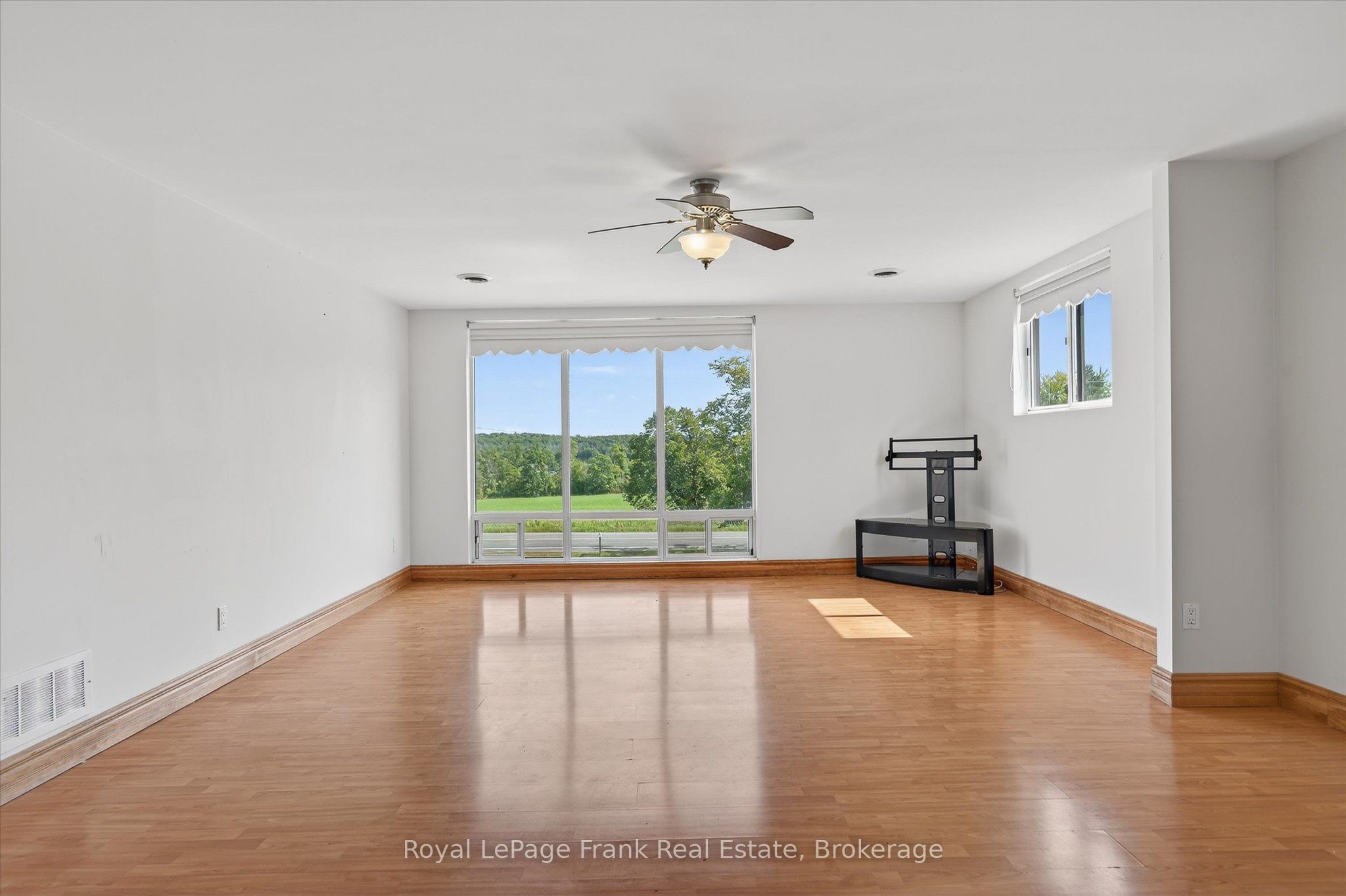 680 Serpent Mounds Road Property Photo 26