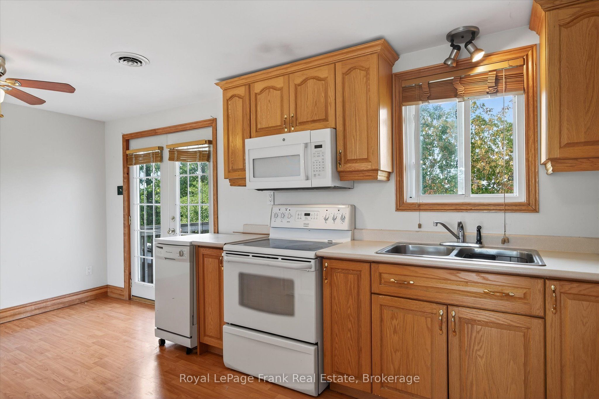 680 Serpent Mounds Road Property Photo 32
