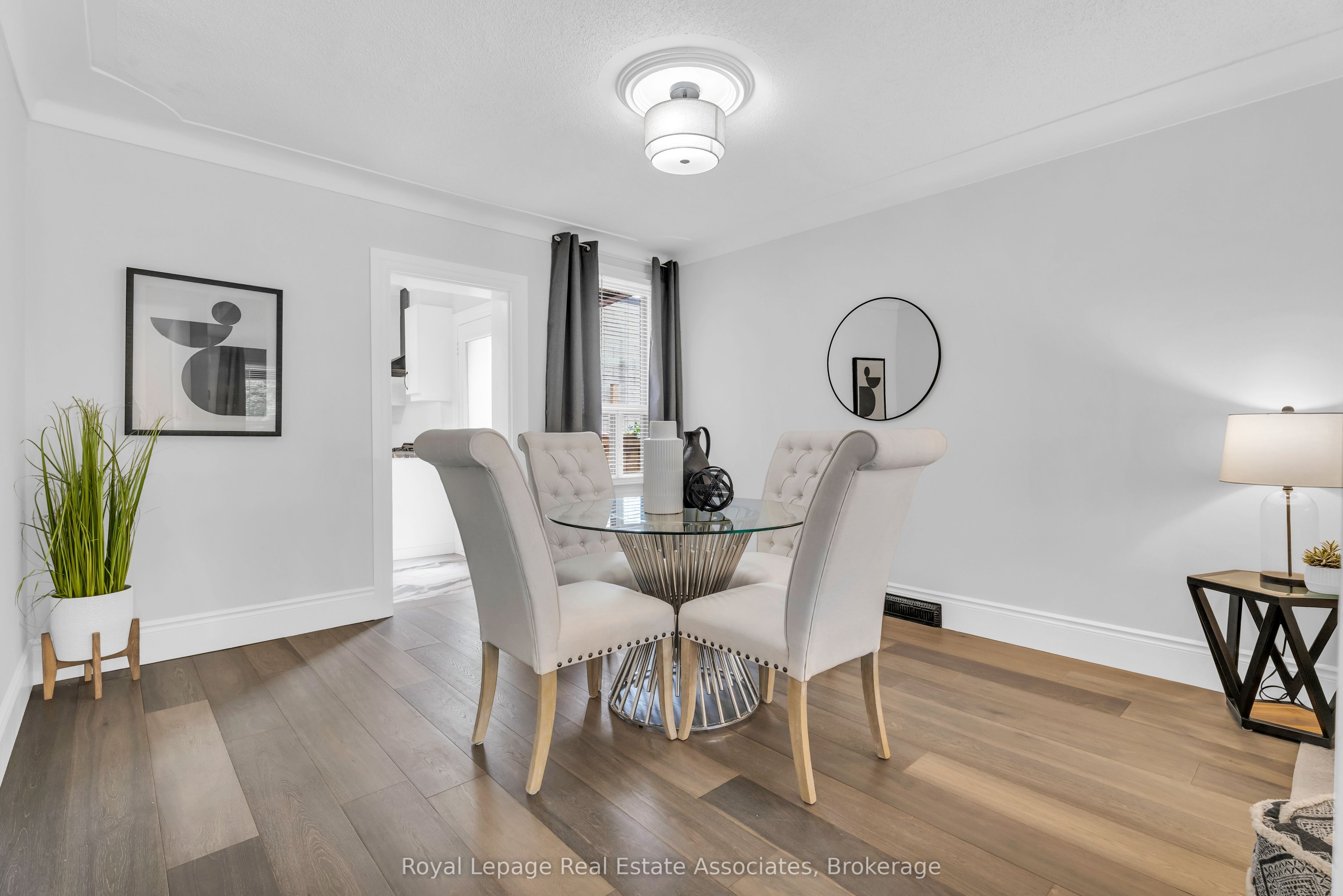 10 Gordon Street Property Photo 9