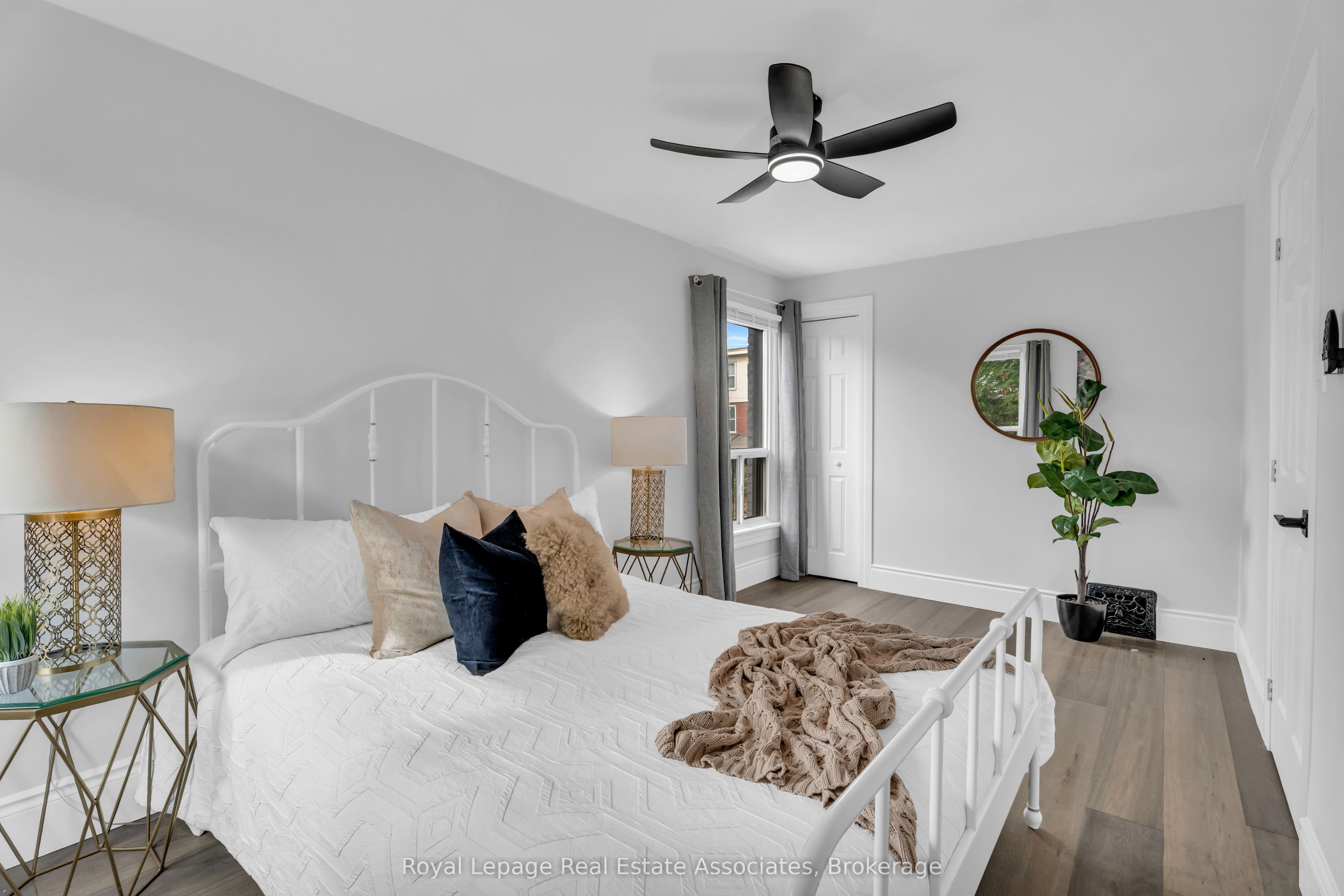 10 Gordon Street Property Photo 20