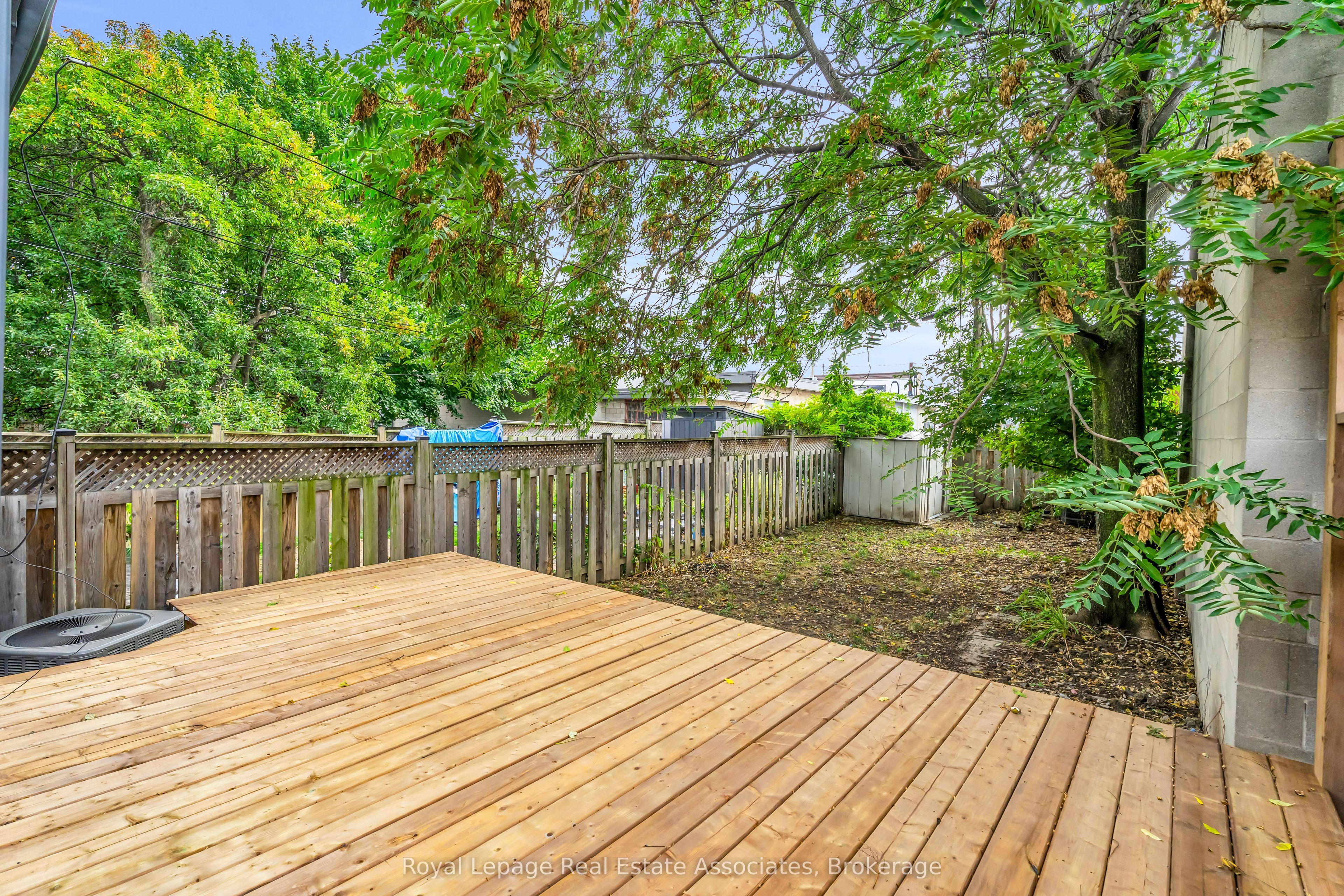 10 Gordon Street Property Photo 27