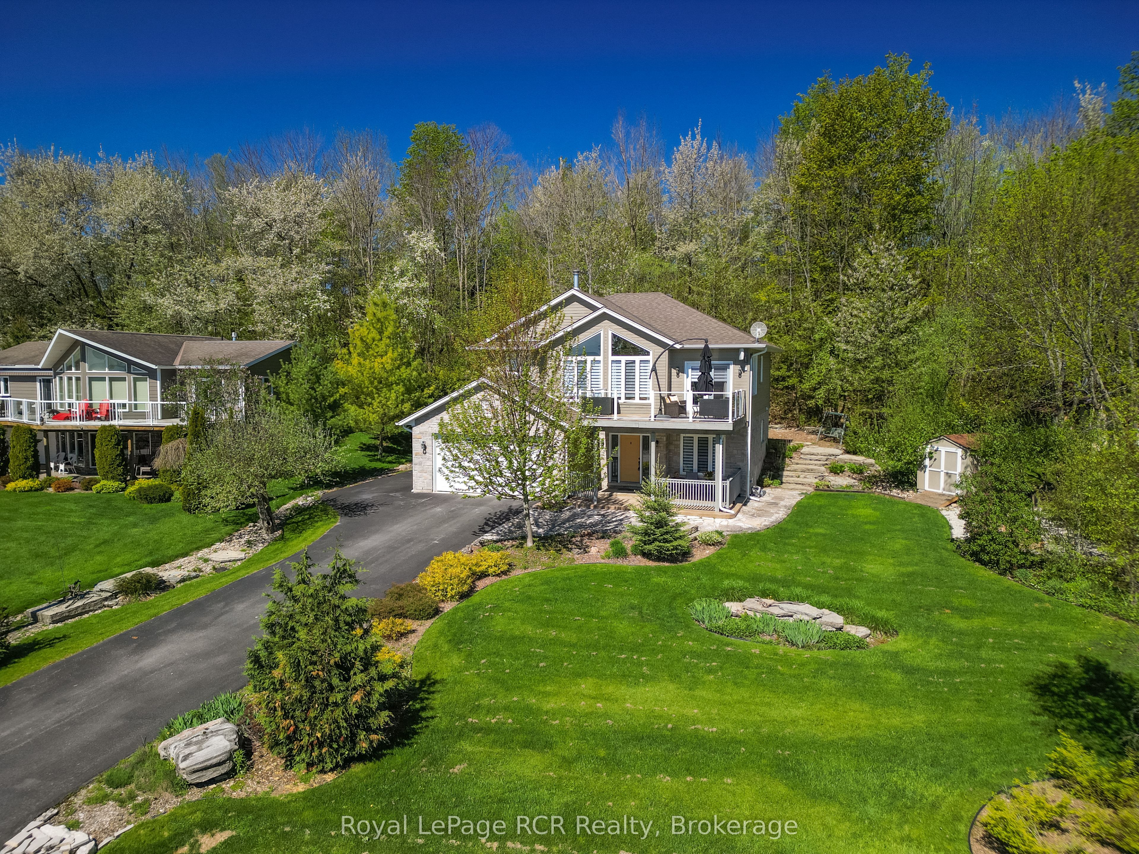 154 Macintosh Drive Property Photo 2