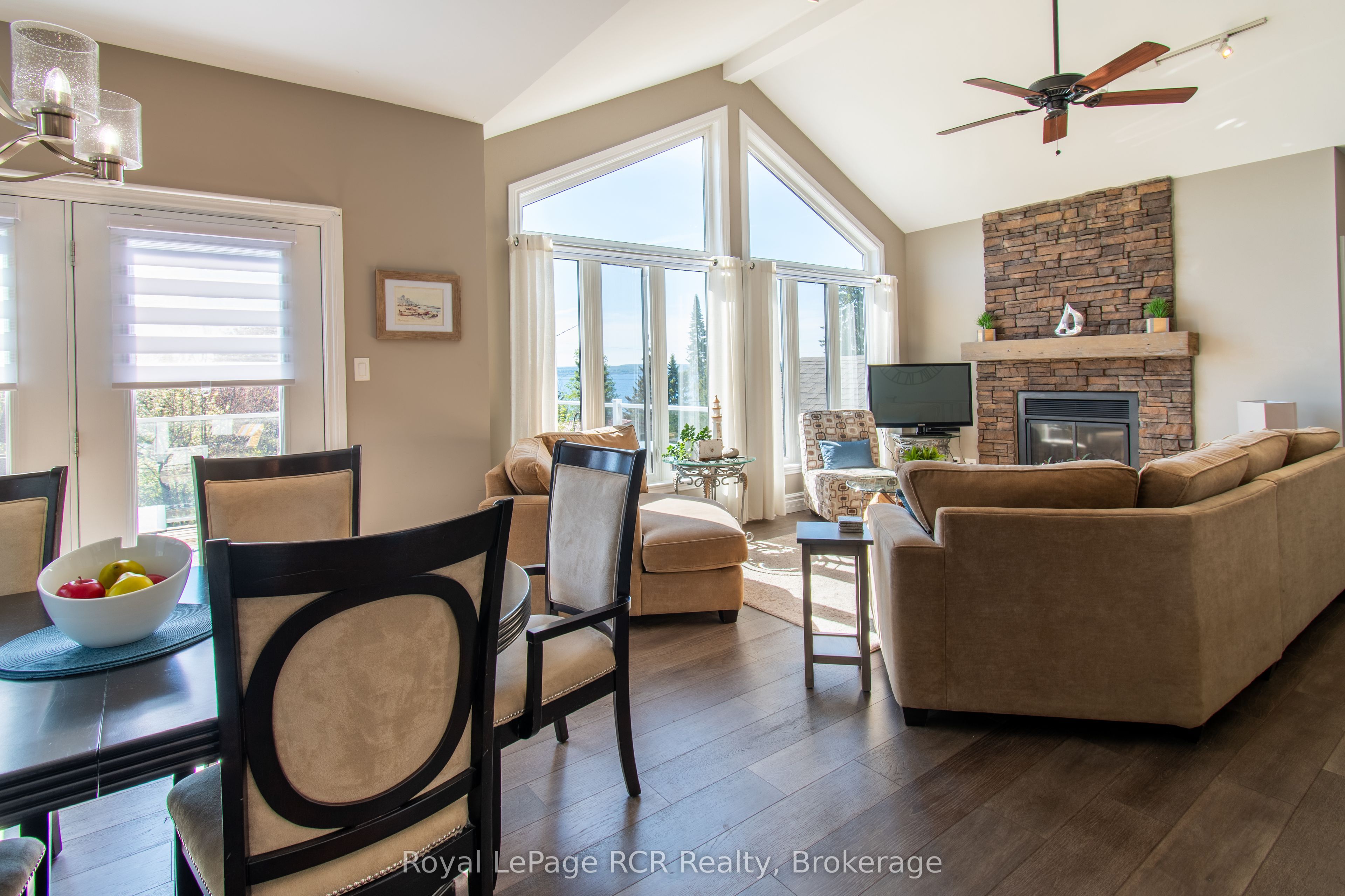 154 Macintosh Drive Property Photo 8