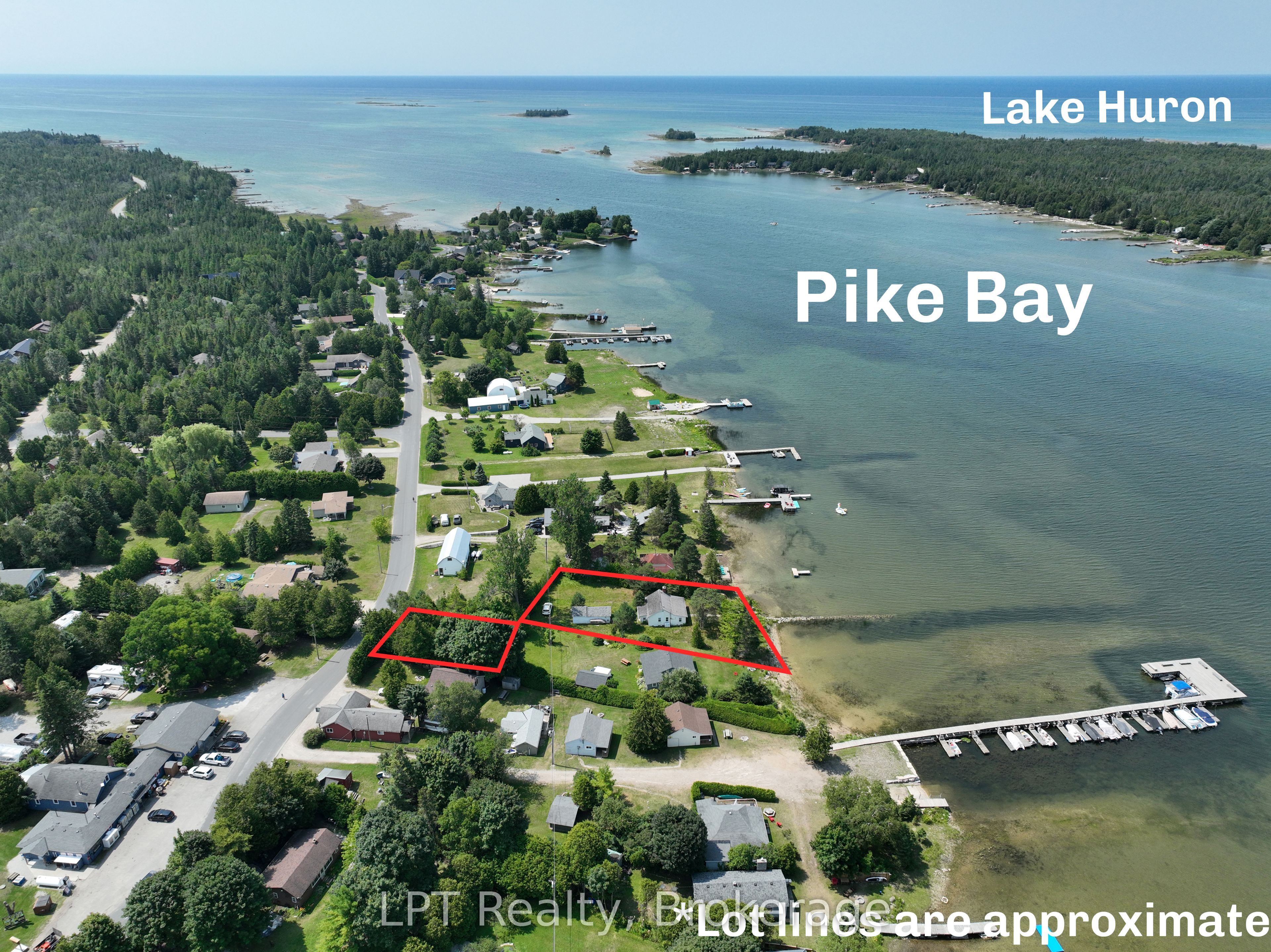 828 Pike Bay Road Property Photo 1