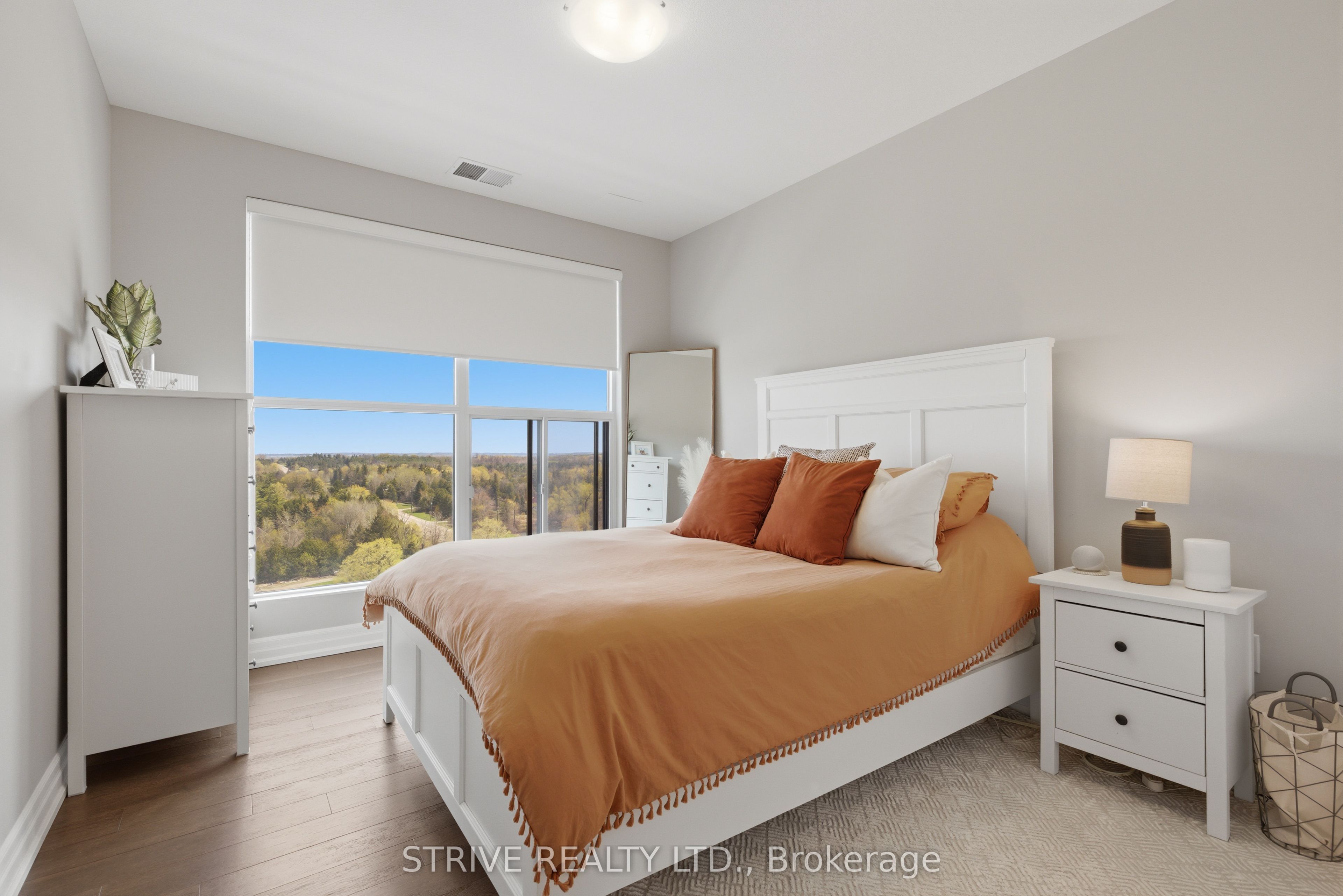 1878 Gordon Street 1014 Property Photo 33