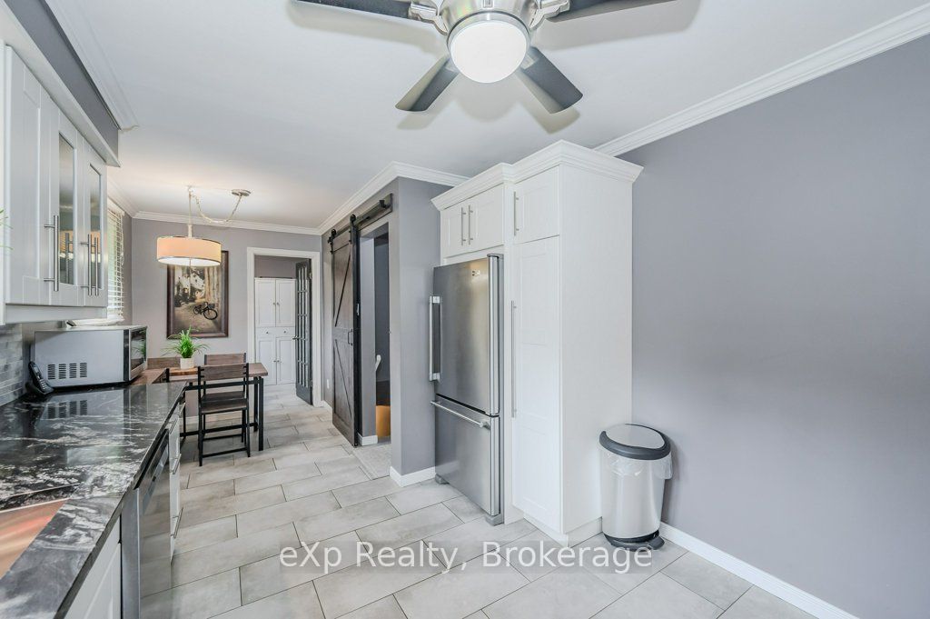8 Malvern Crescent Property Photo 11
