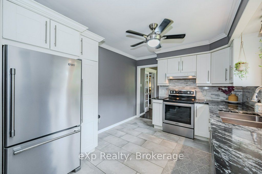 8 Malvern Crescent Property Photo 16