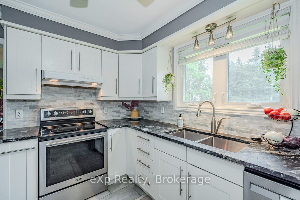 8 Malvern Crescent Property Photo 17
