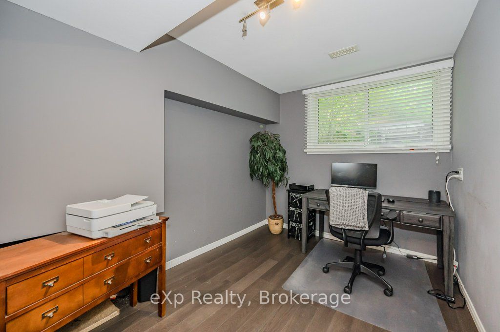 8 Malvern Crescent Property Photo 30