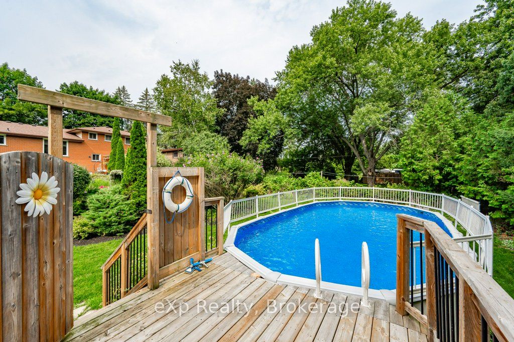 8 Malvern Crescent Property Photo 37