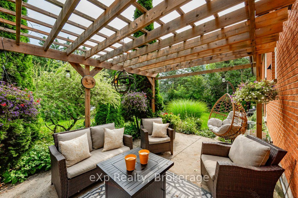 8 Malvern Crescent Property Photo 42