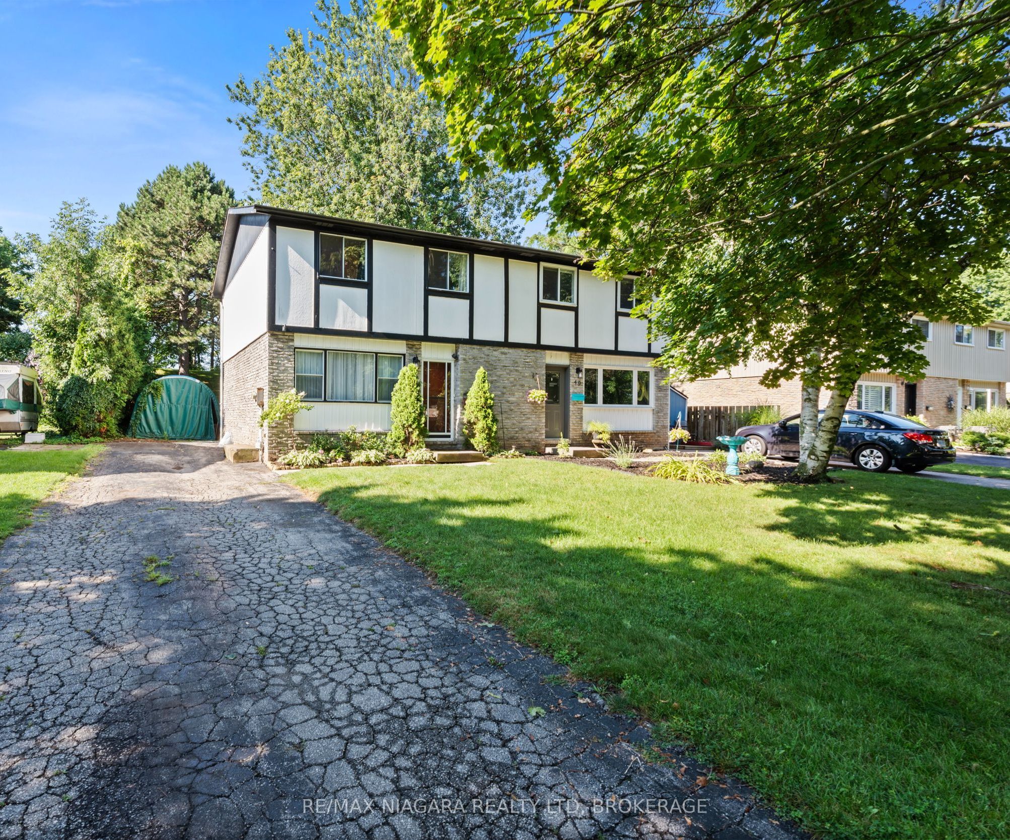 47 Birchpark Drive Property Photo 1