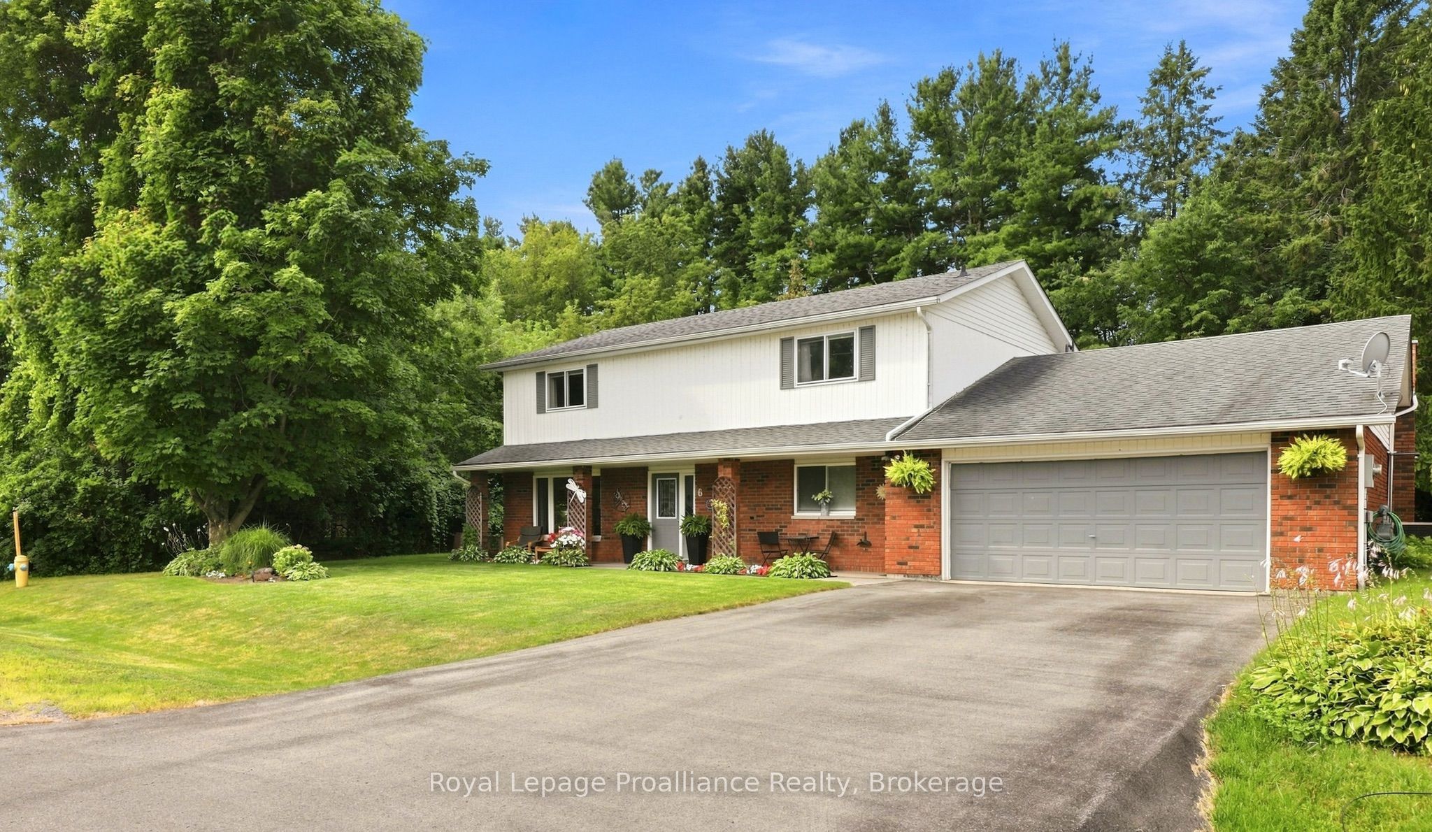 6 Mohawk Avenue Property Photo 2