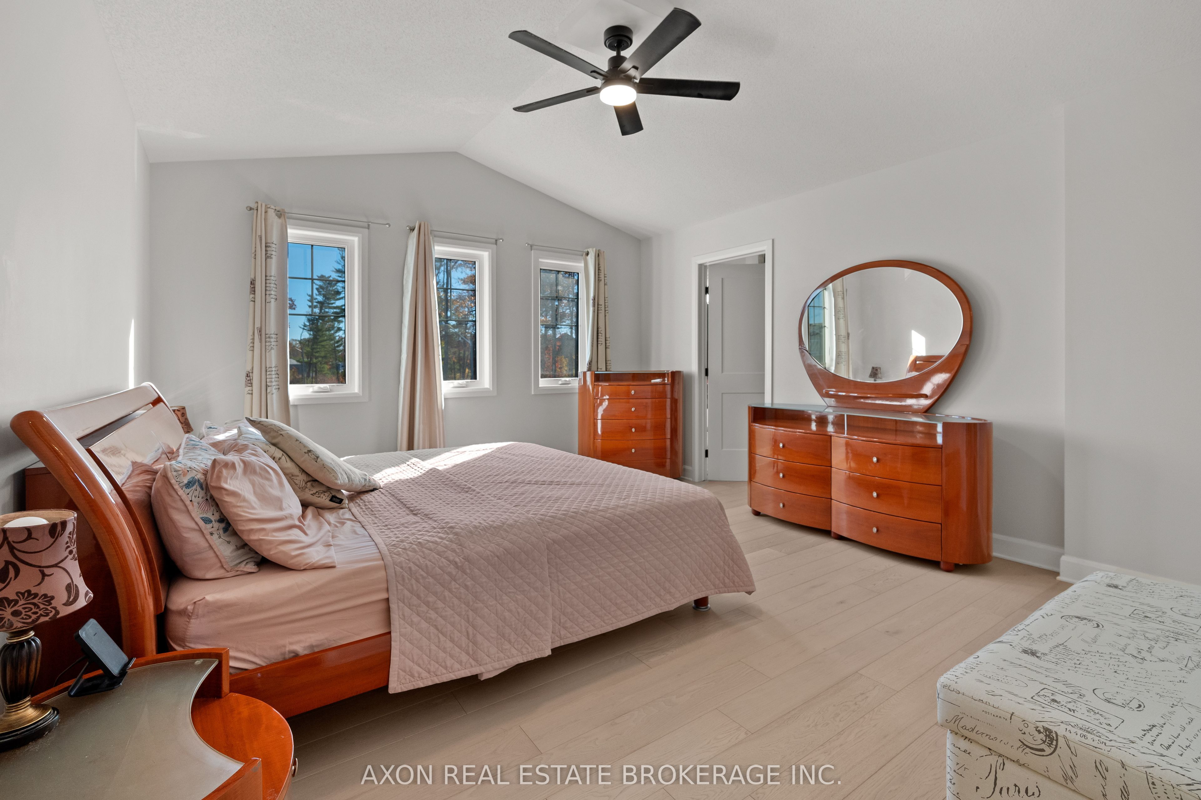 1371 Andersen Drive Property Photo 20
