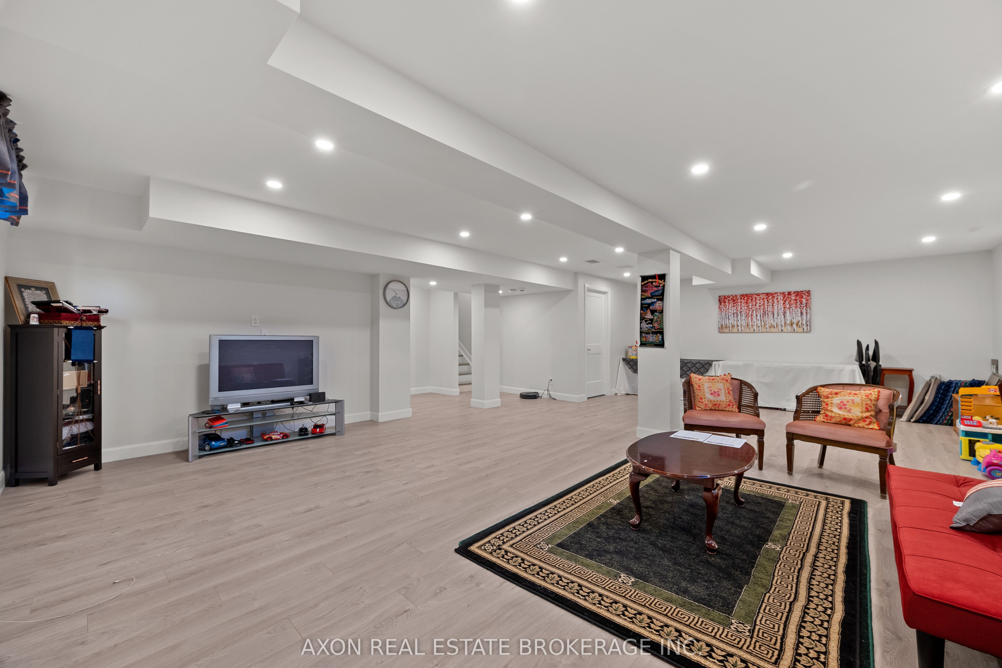 1371 Andersen Drive Property Photo 35