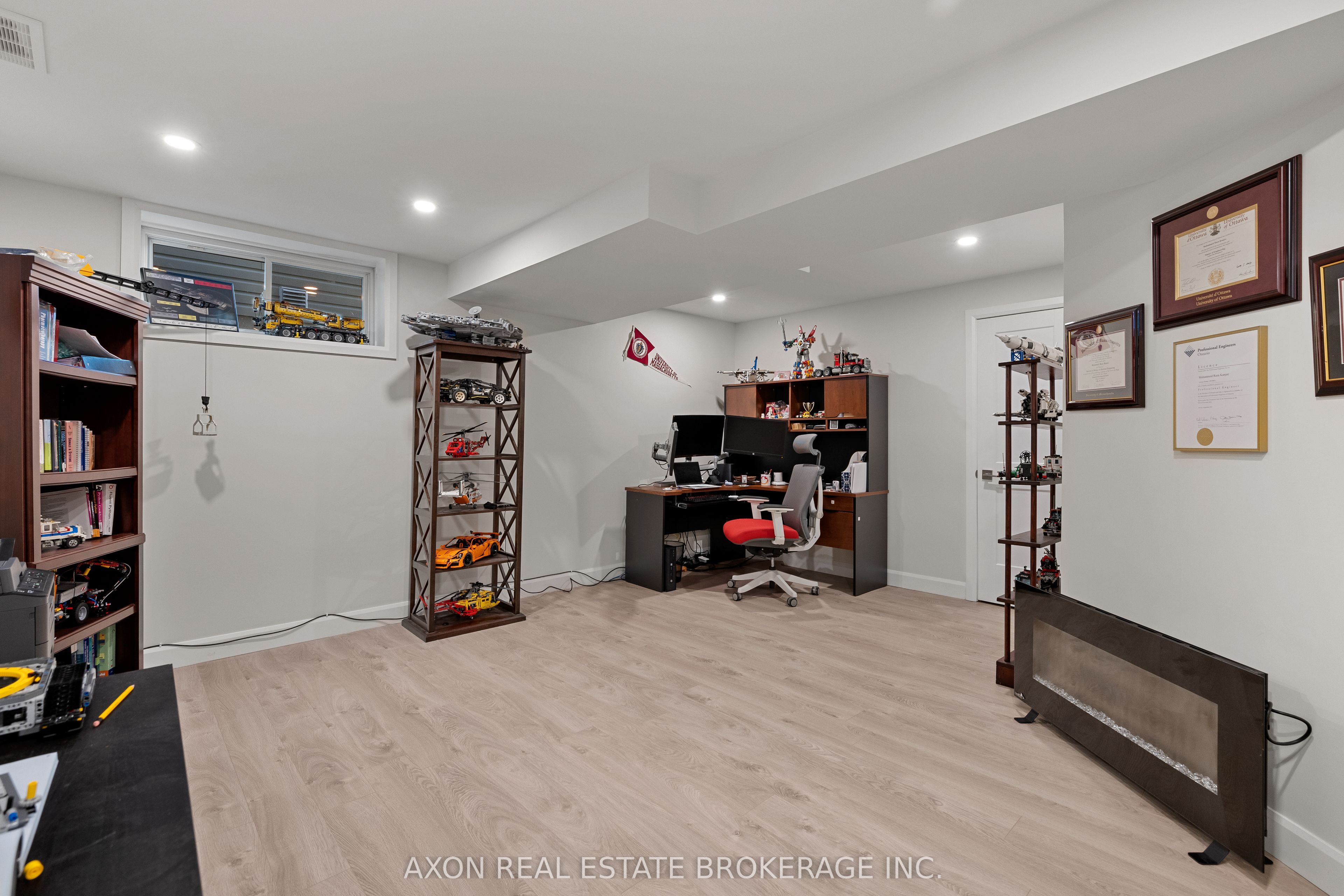 1371 Andersen Drive Property Photo 39