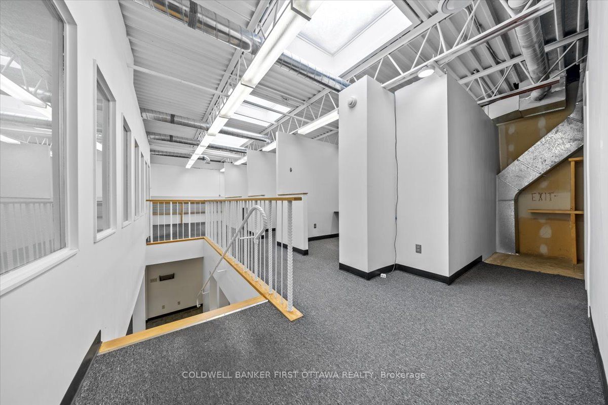 77 Auriga Drive 18 Property Photo 11