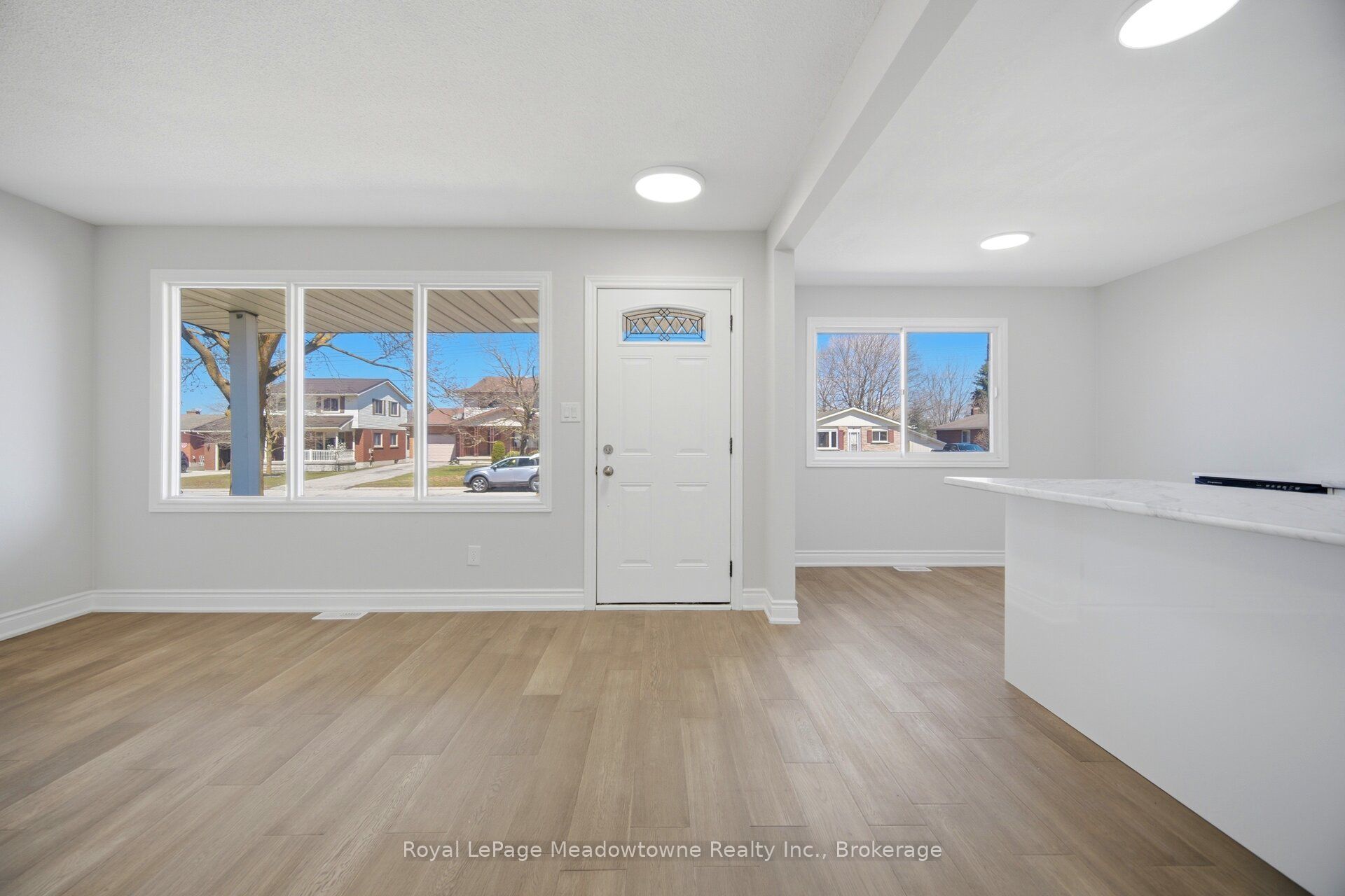 680 Raglan Street Property Photo 7