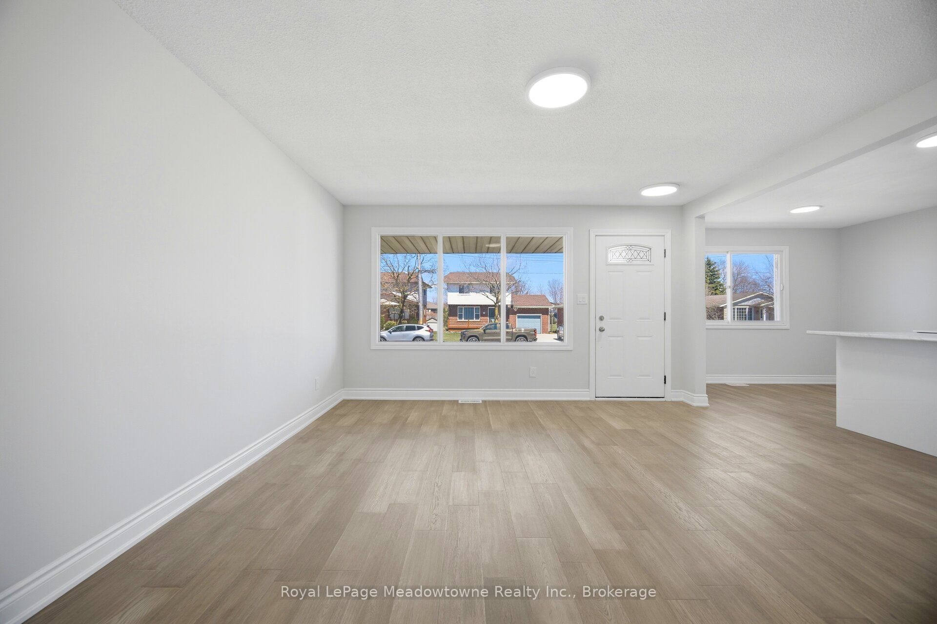 680 Raglan Street Property Photo 9