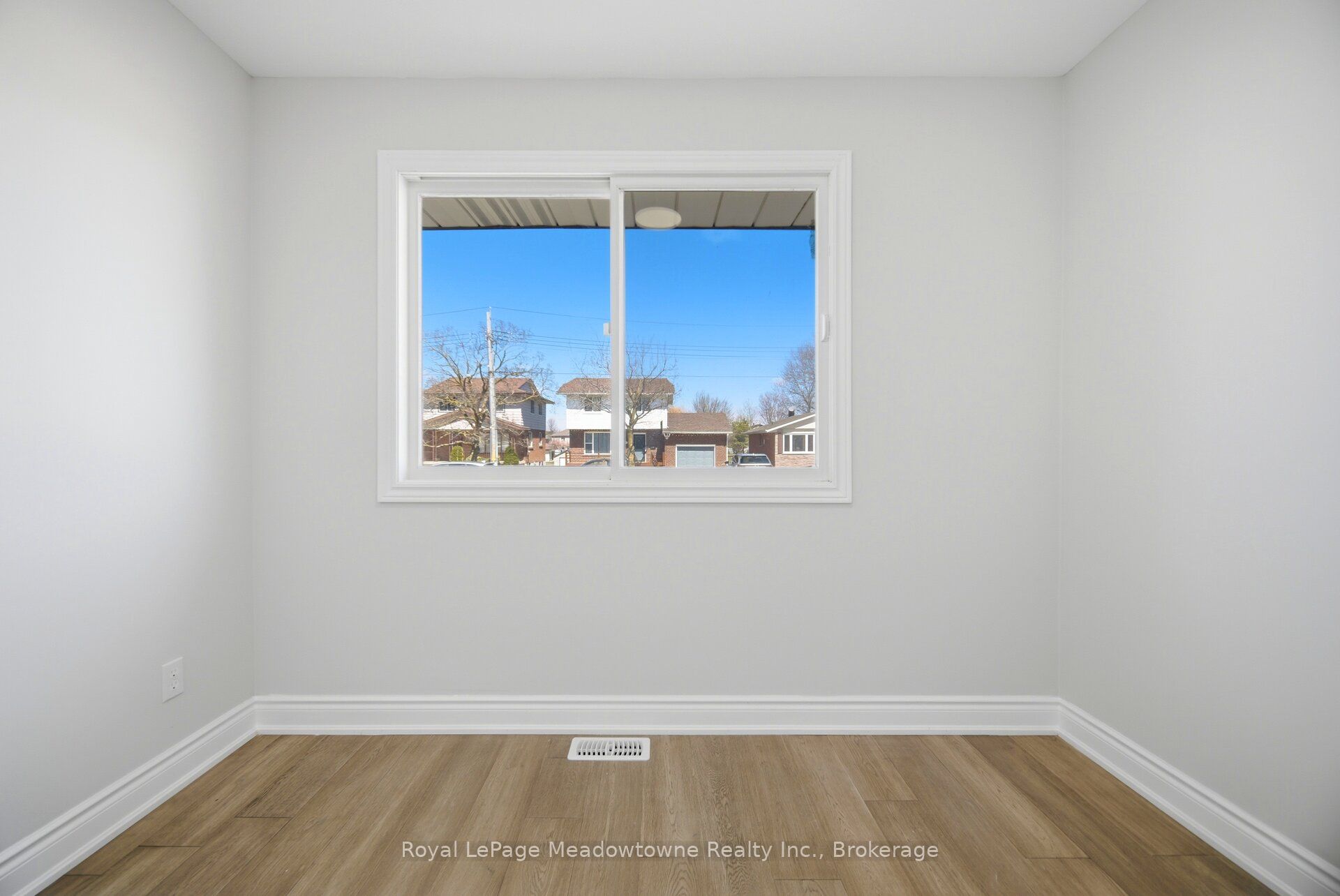 680 Raglan Street Property Photo 15