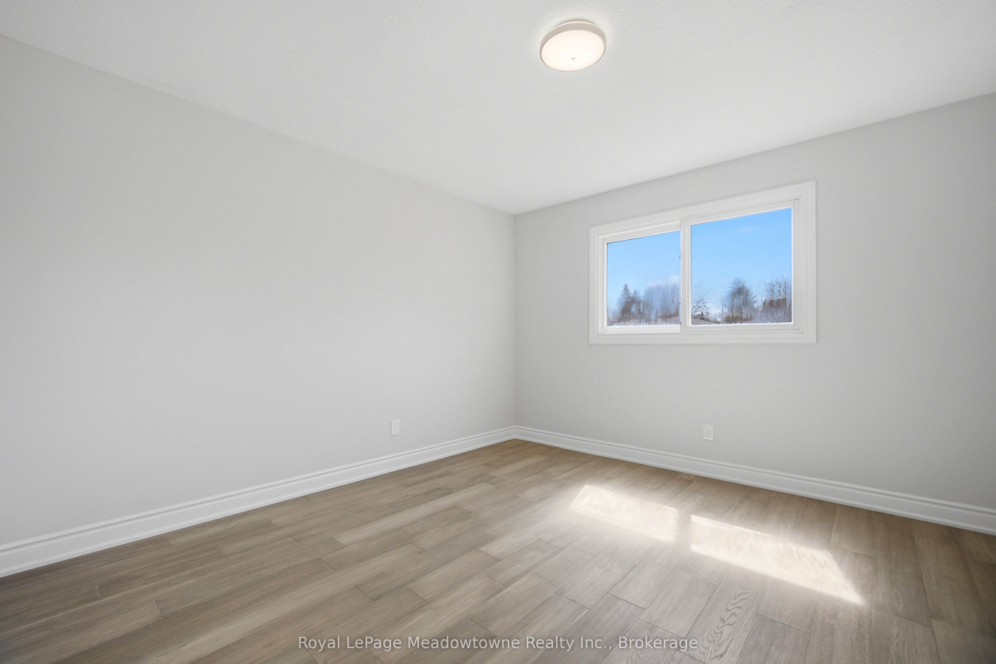 680 Raglan Street Property Photo 17