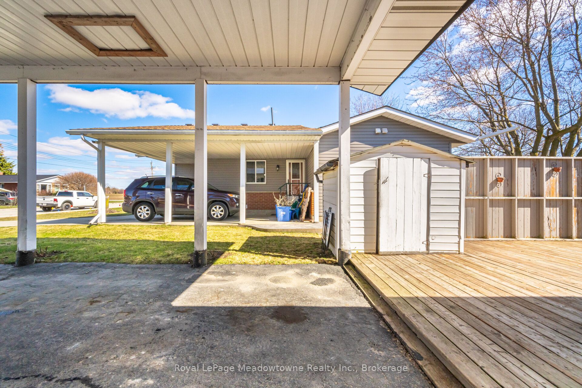 680 Raglan Street Property Photo 41