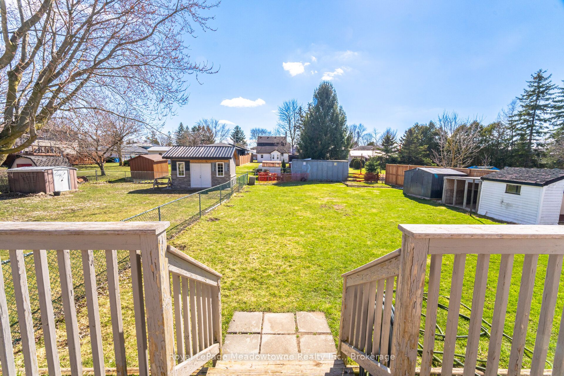 680 Raglan Street Property Photo 44