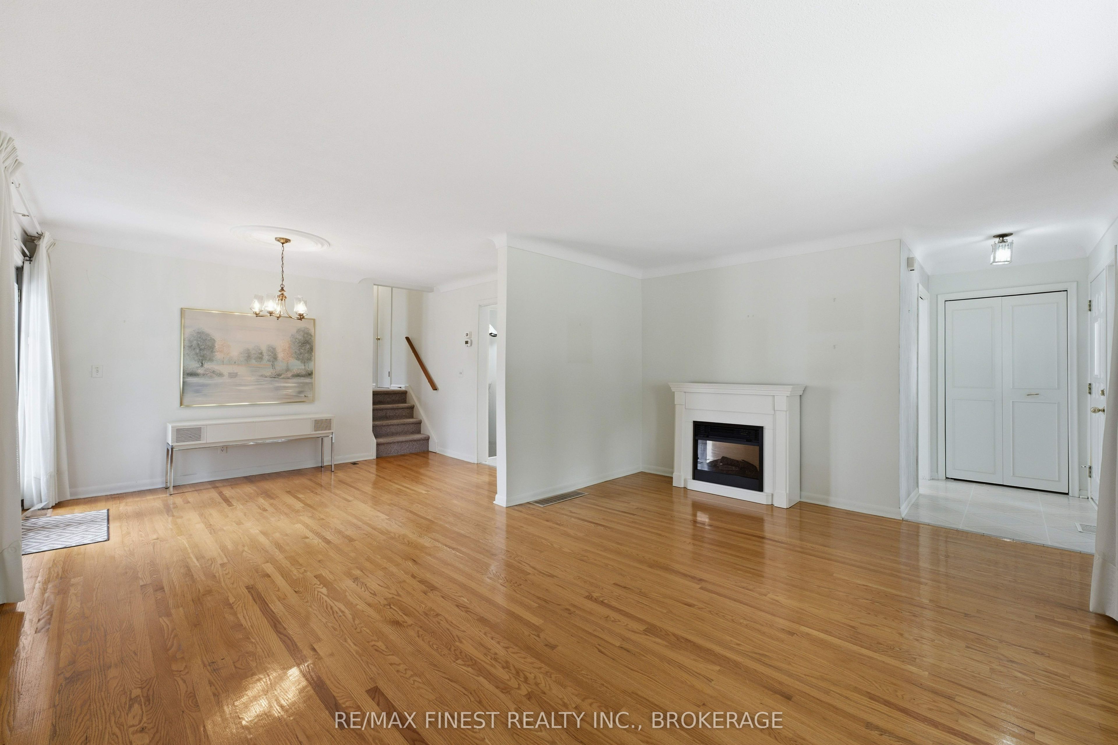 746 Laidlaw Crescent Property Photo 13