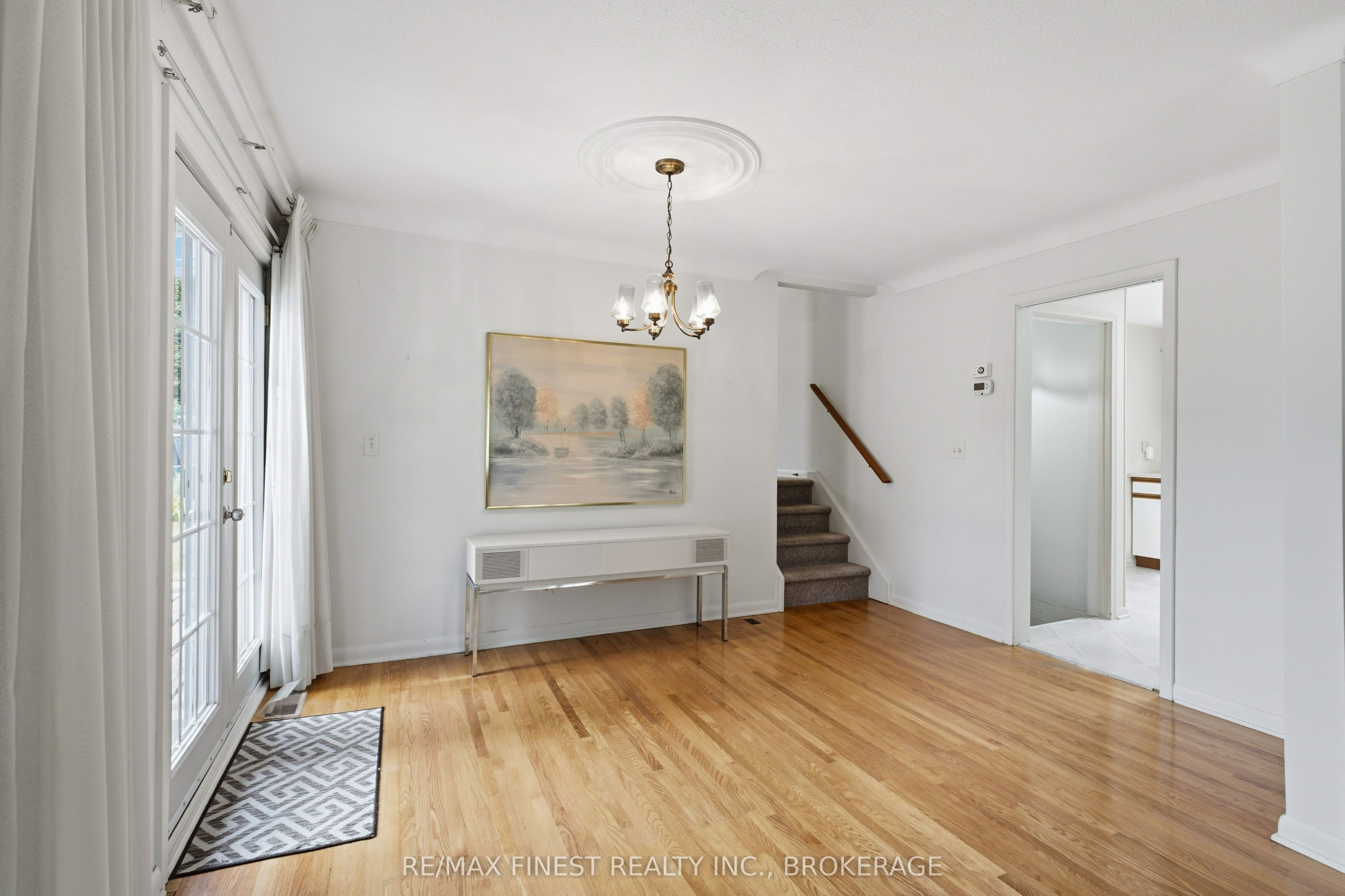 746 Laidlaw Crescent Property Photo 16