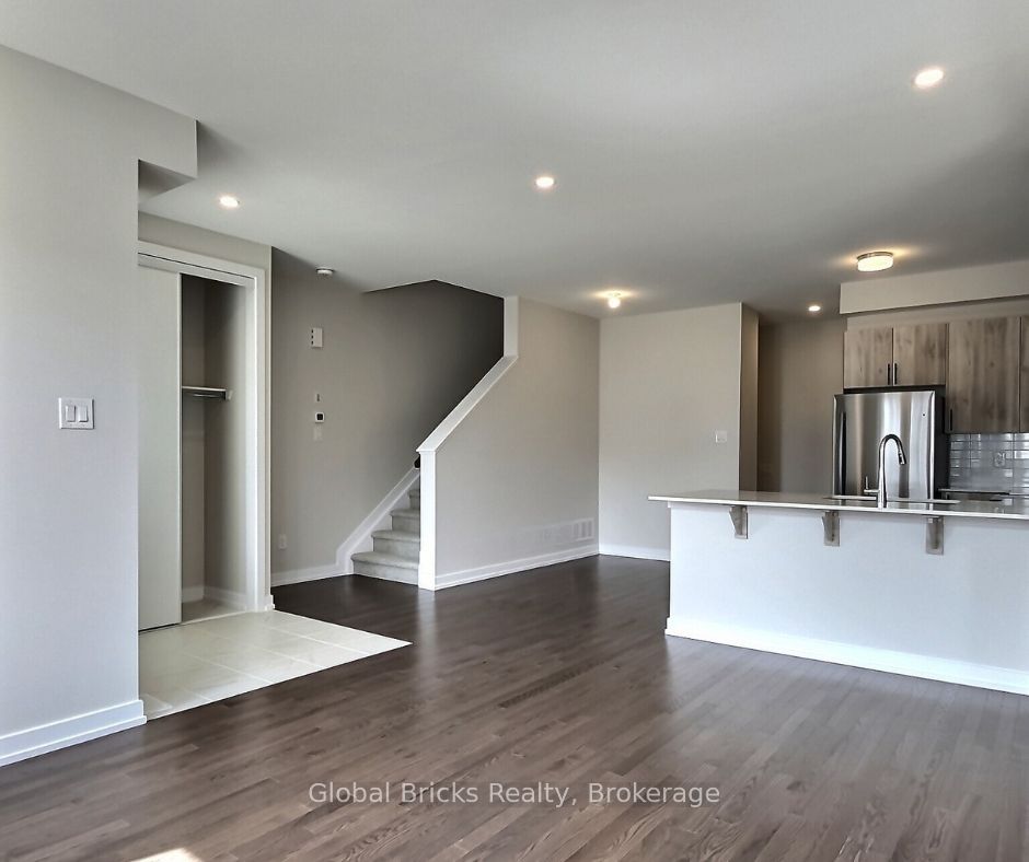 524 Oldenburg Avenue Property Photo 4