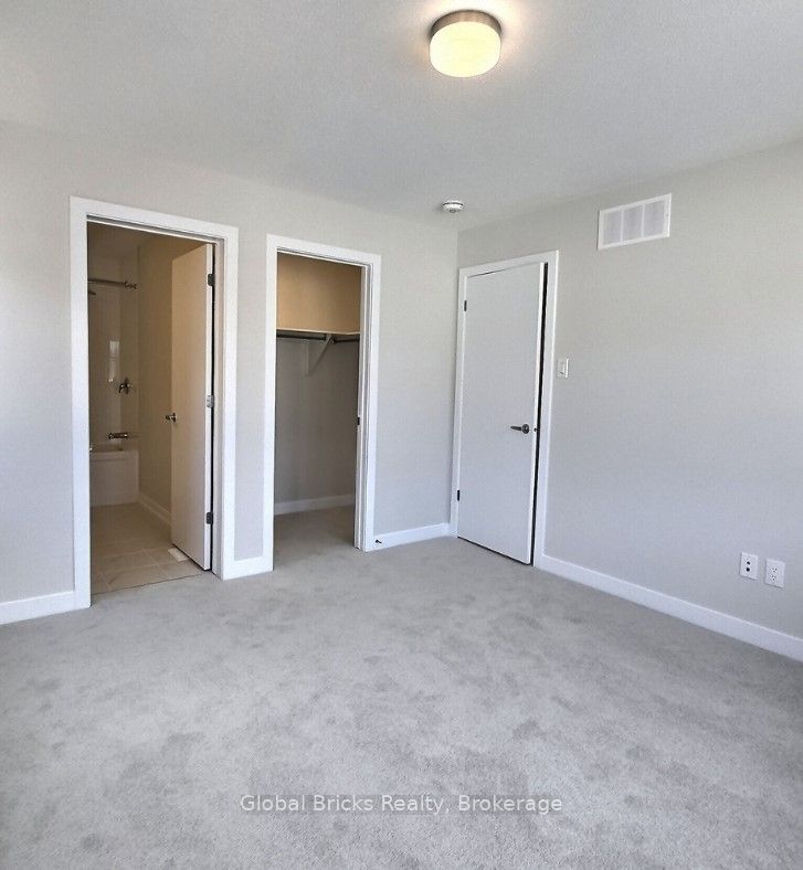 524 Oldenburg Avenue Property Photo 7