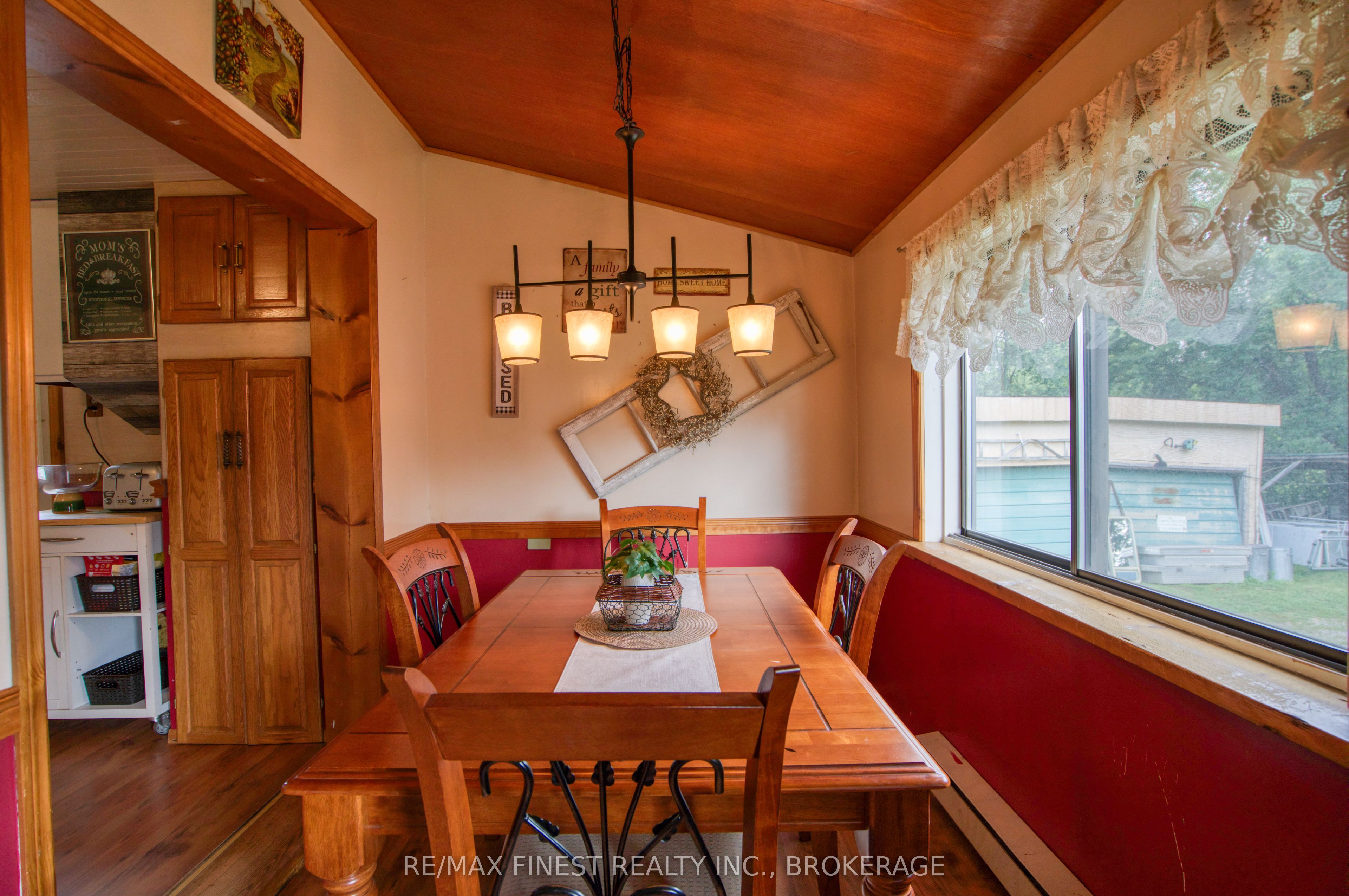 11621 Road 38 Property Photo 4