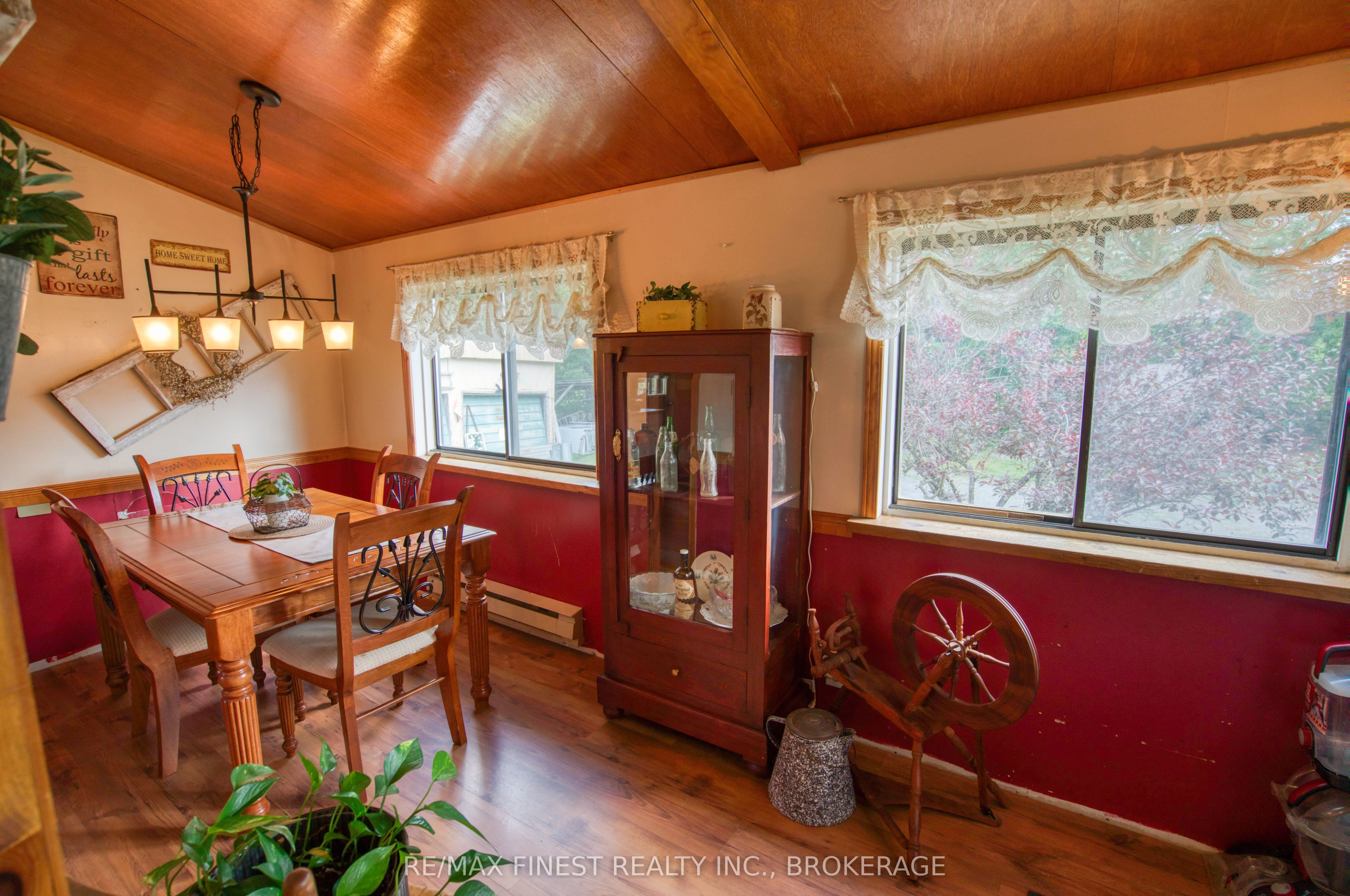 11621 Road 38 Property Photo 5