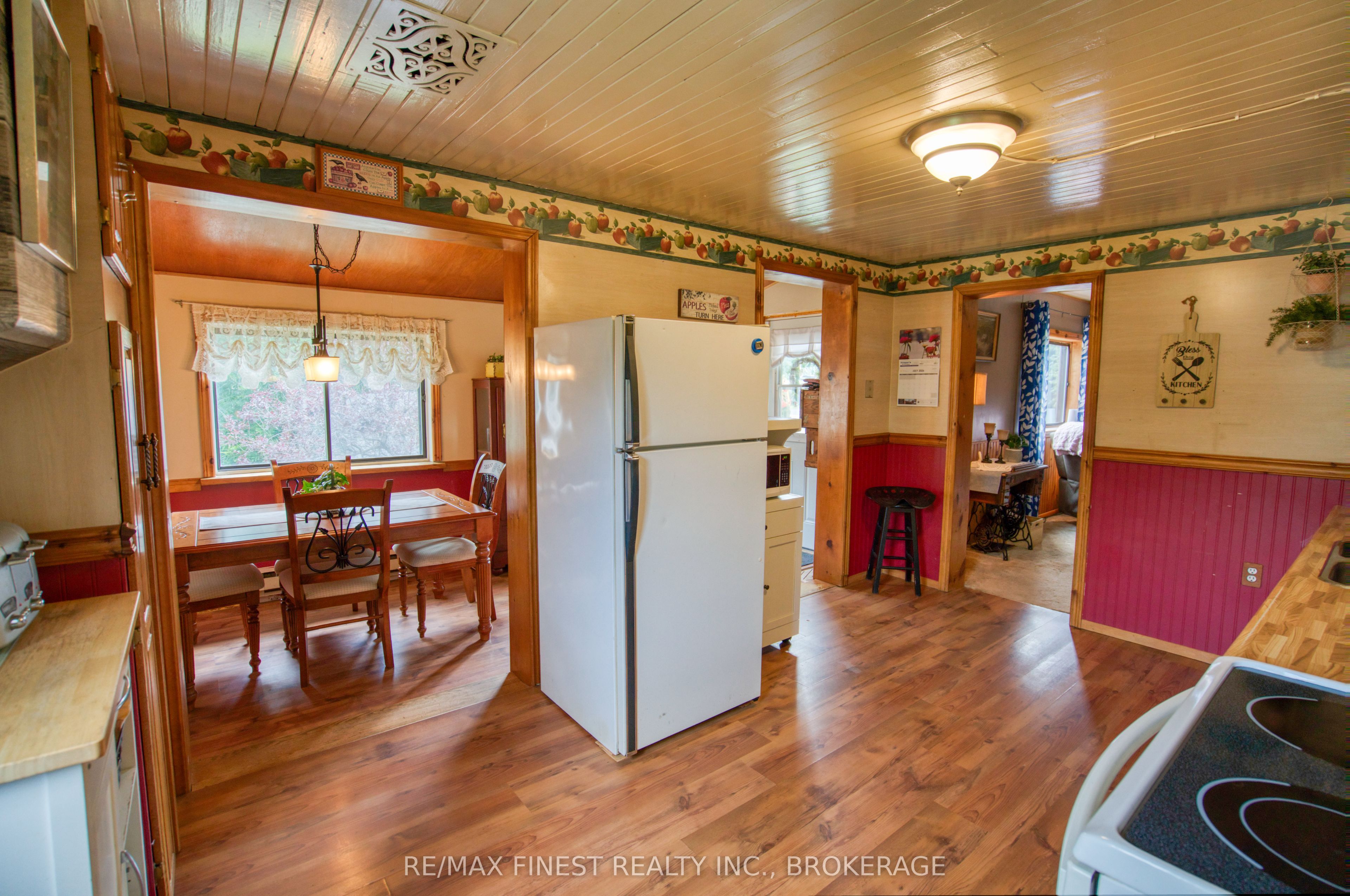 11621 Road 38 Property Photo 6