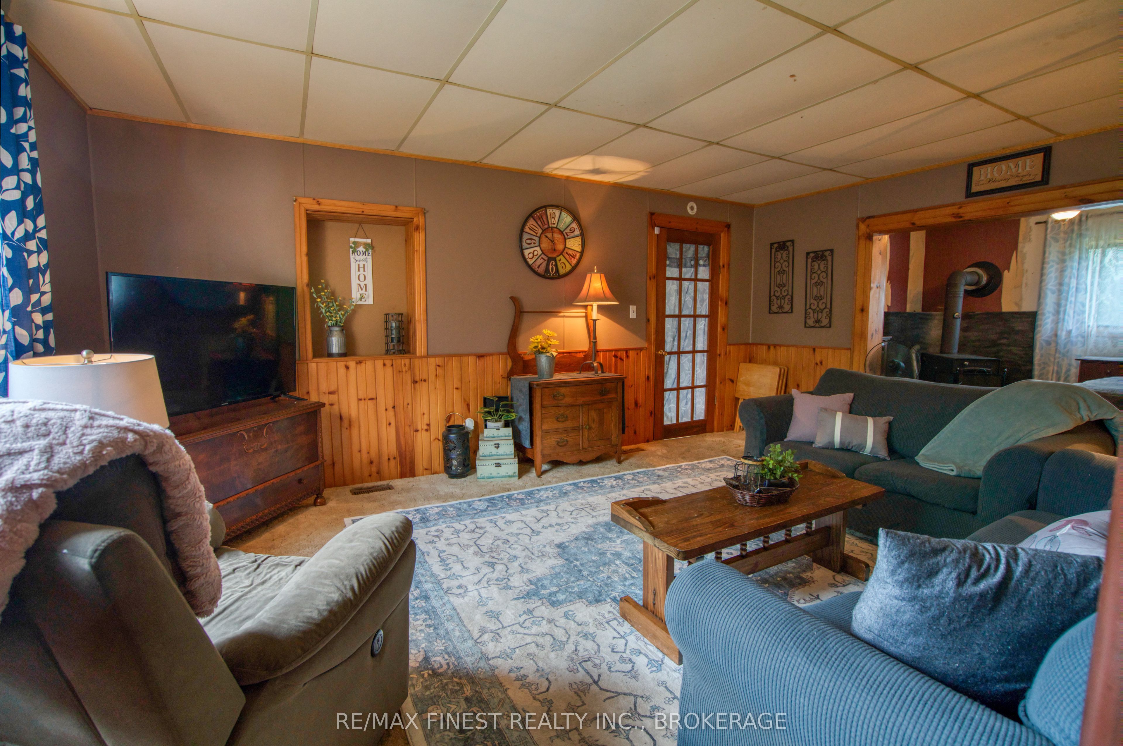 11621 Road 38 Property Photo 9