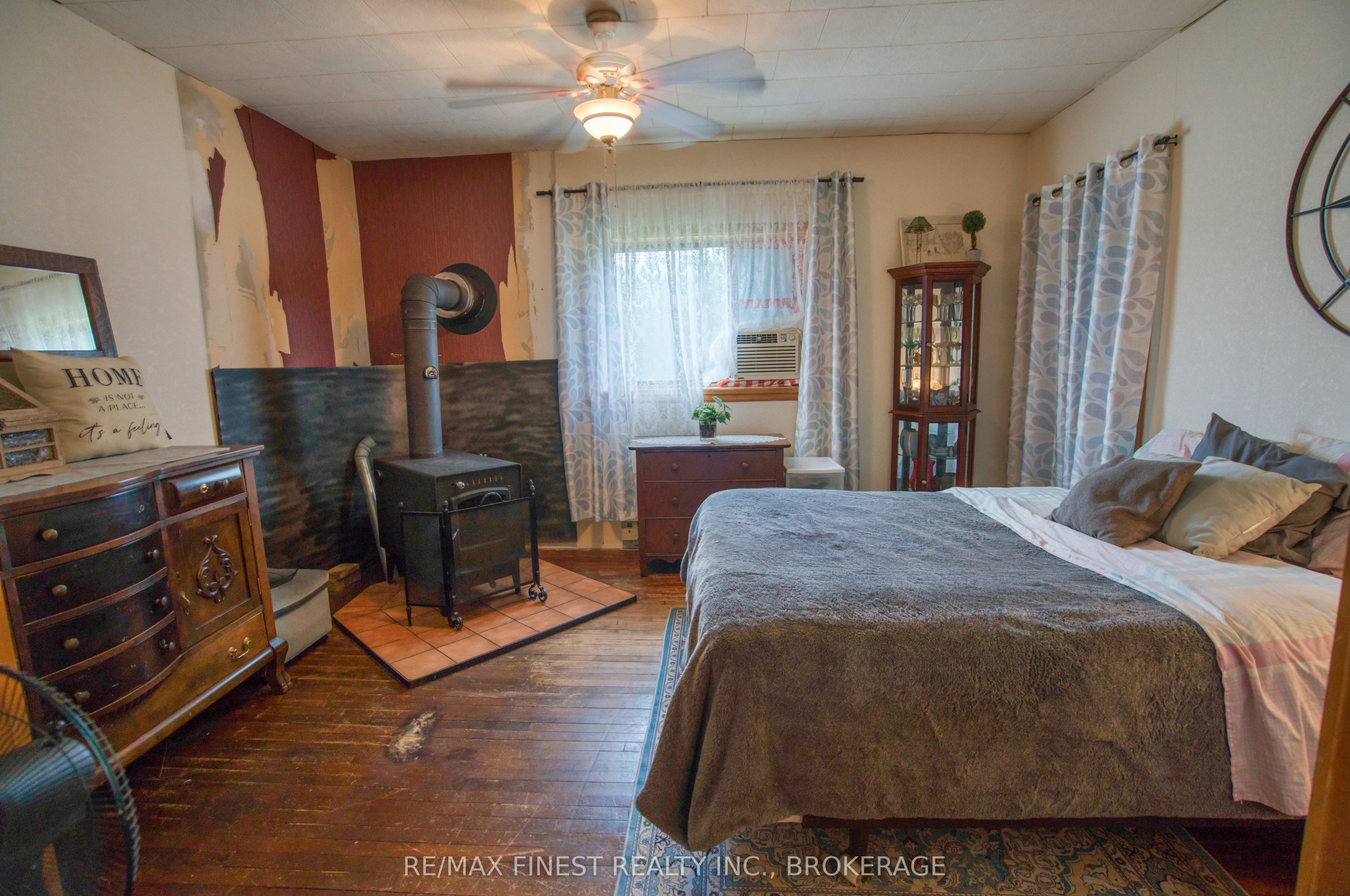 11621 Road 38 Property Photo 14