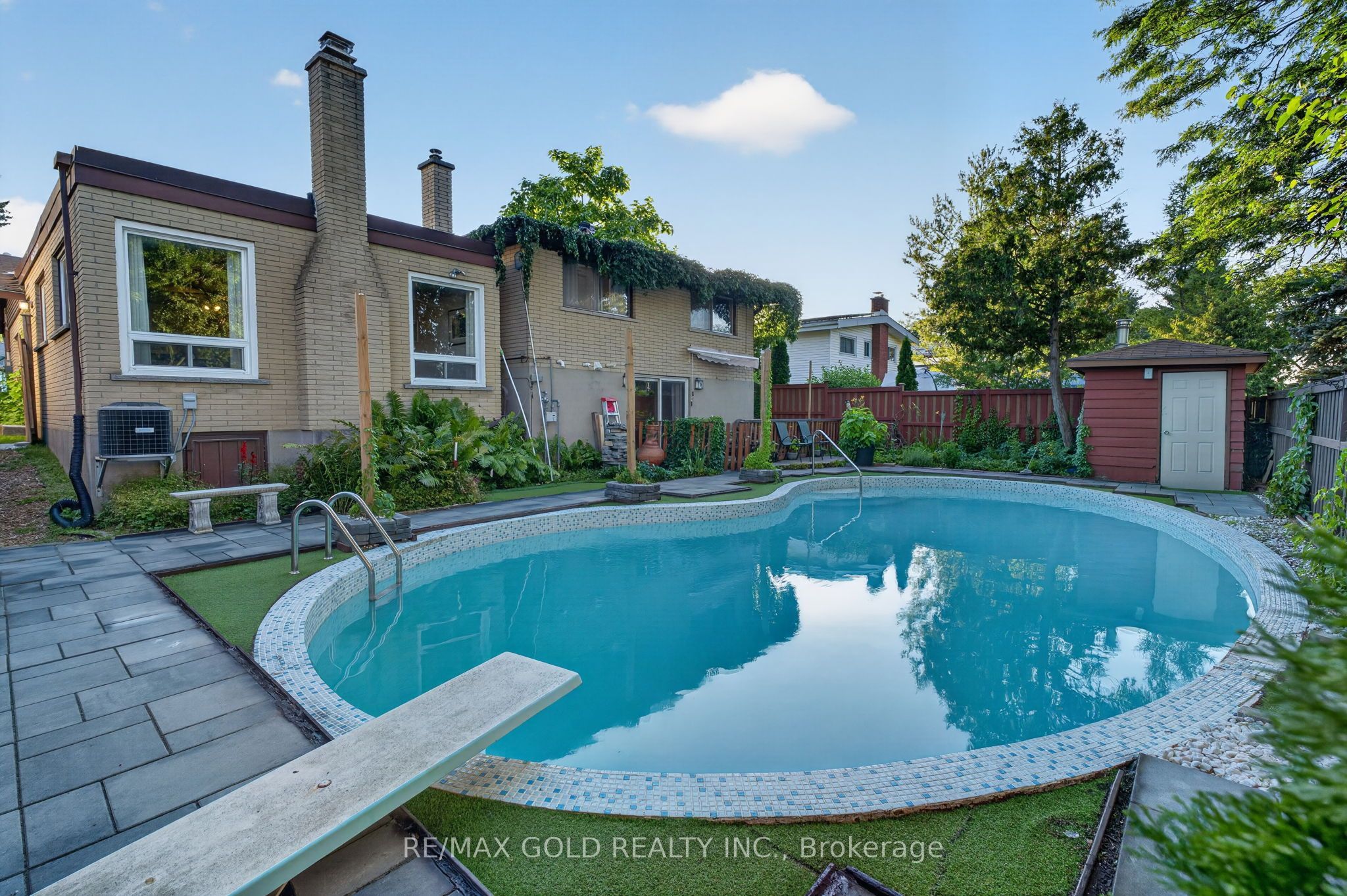 16 Monterey Road Property Photo 1