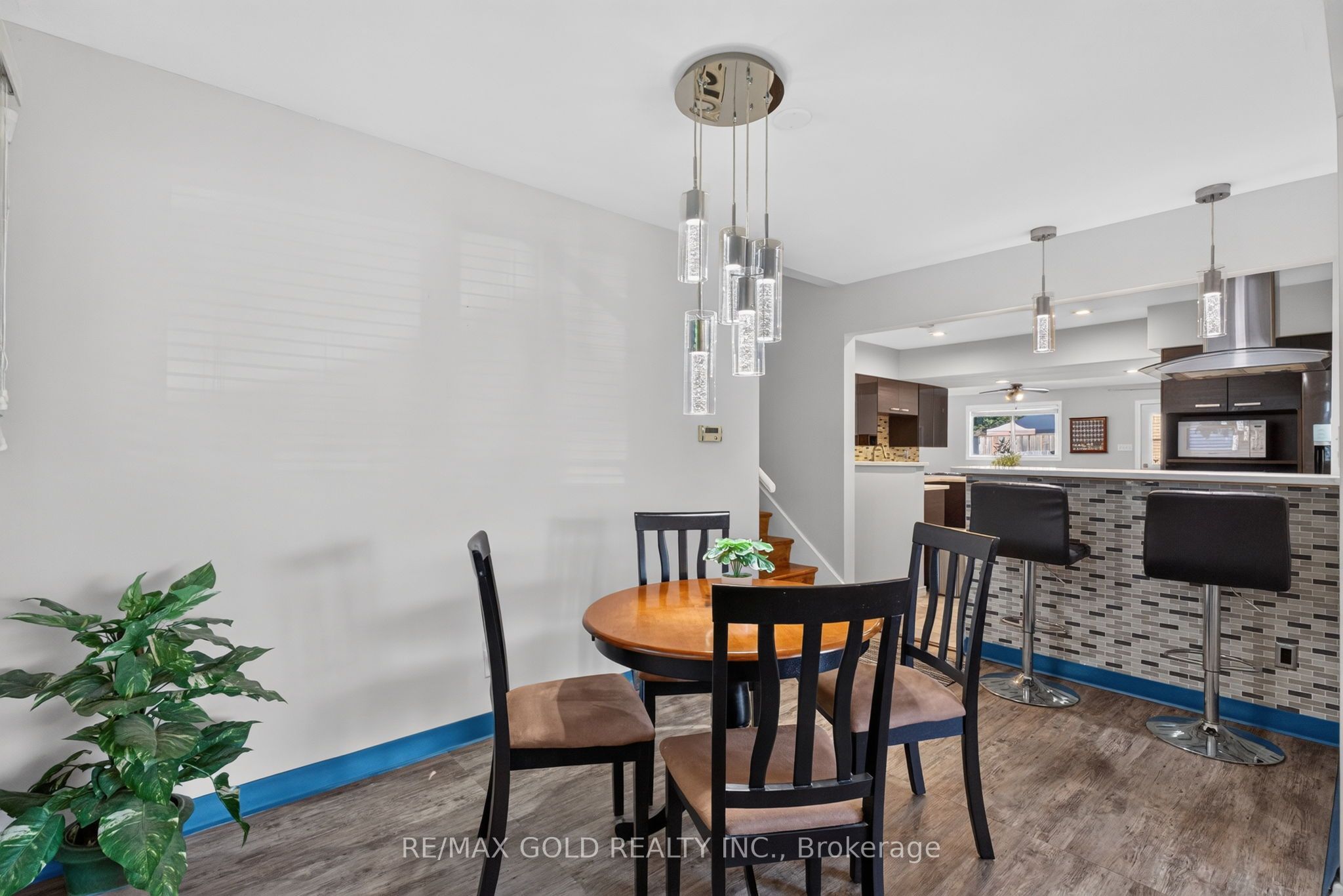 16 Monterey Road Property Photo 13