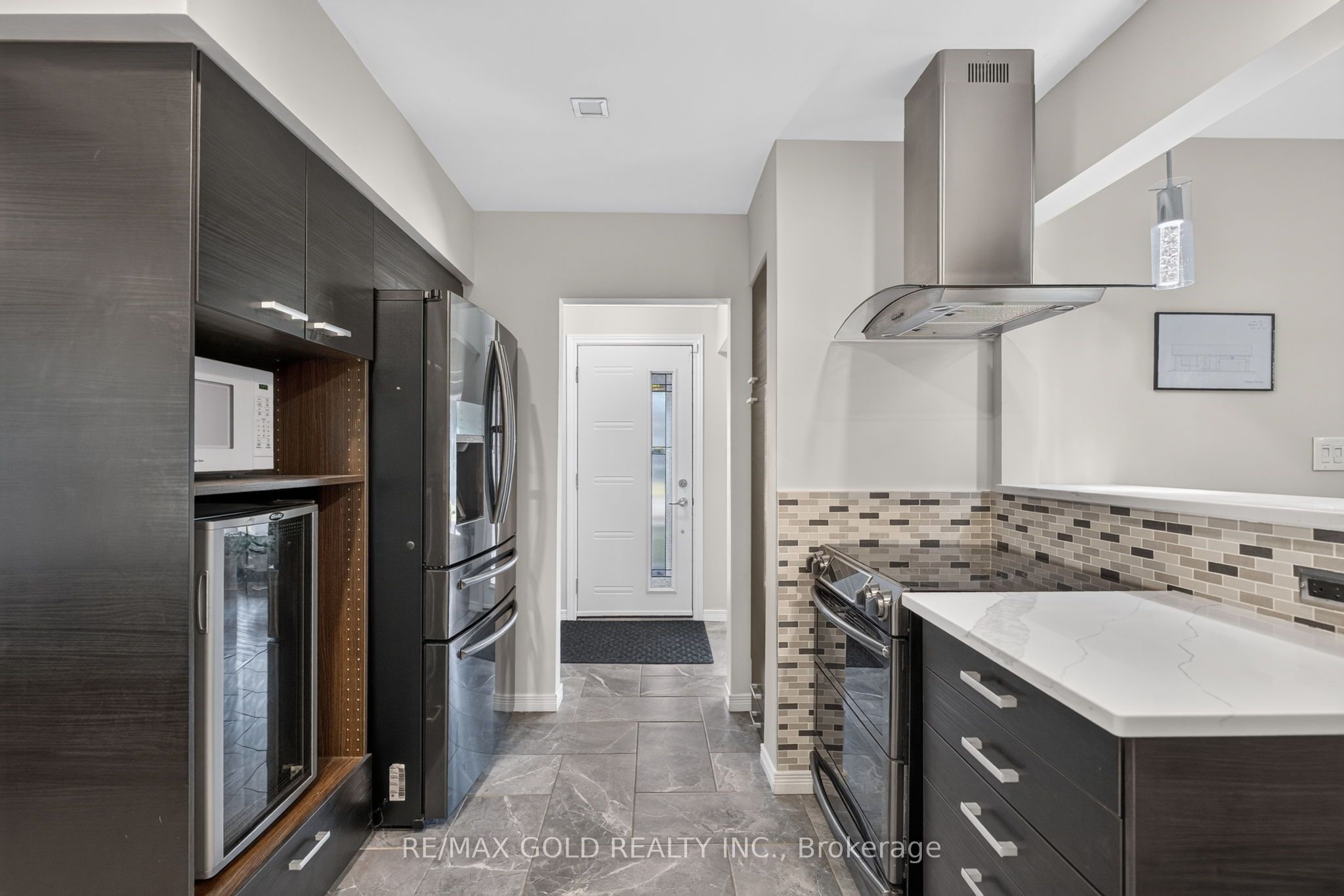 16 Monterey Road Property Photo 16
