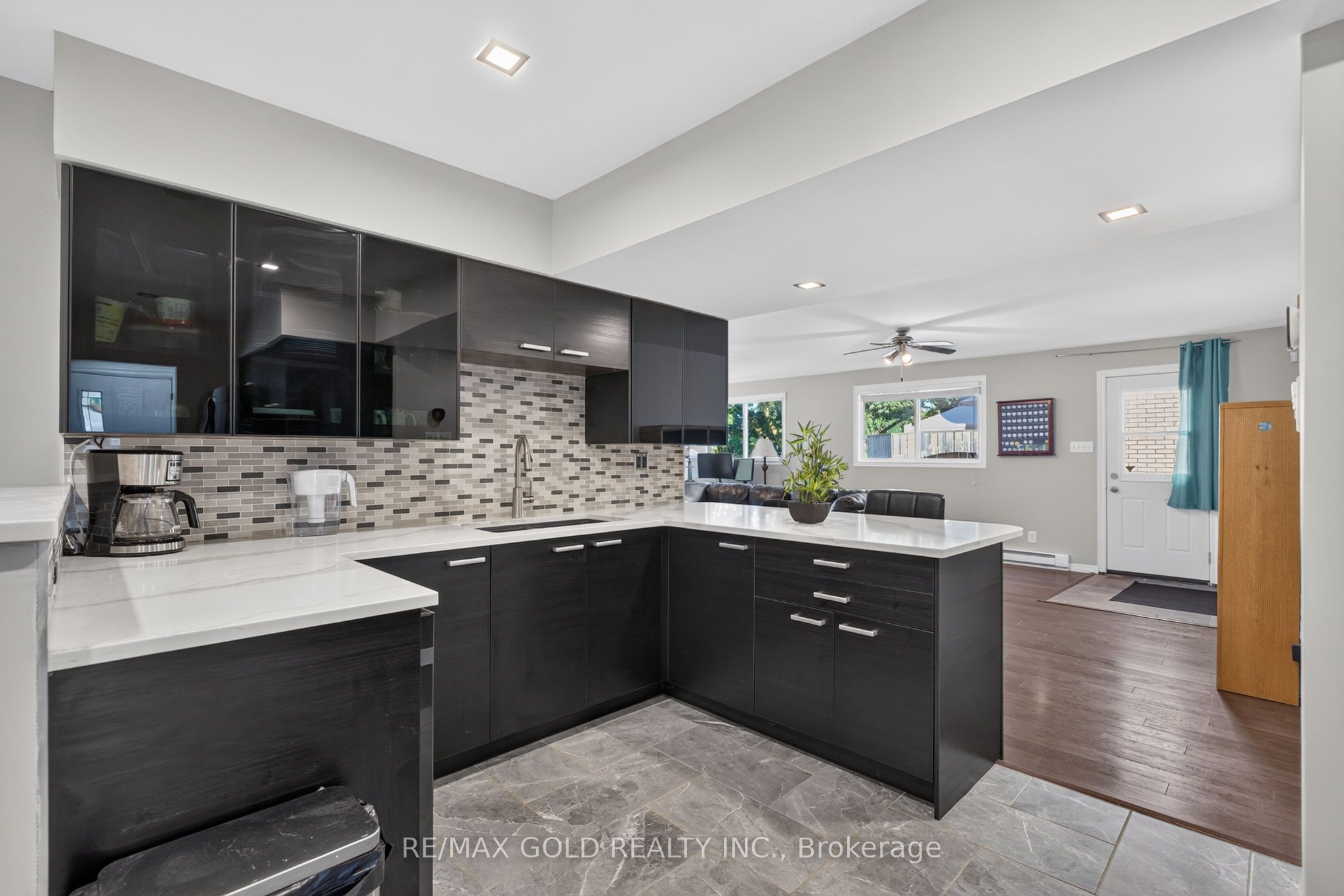 16 Monterey Road Property Photo 19
