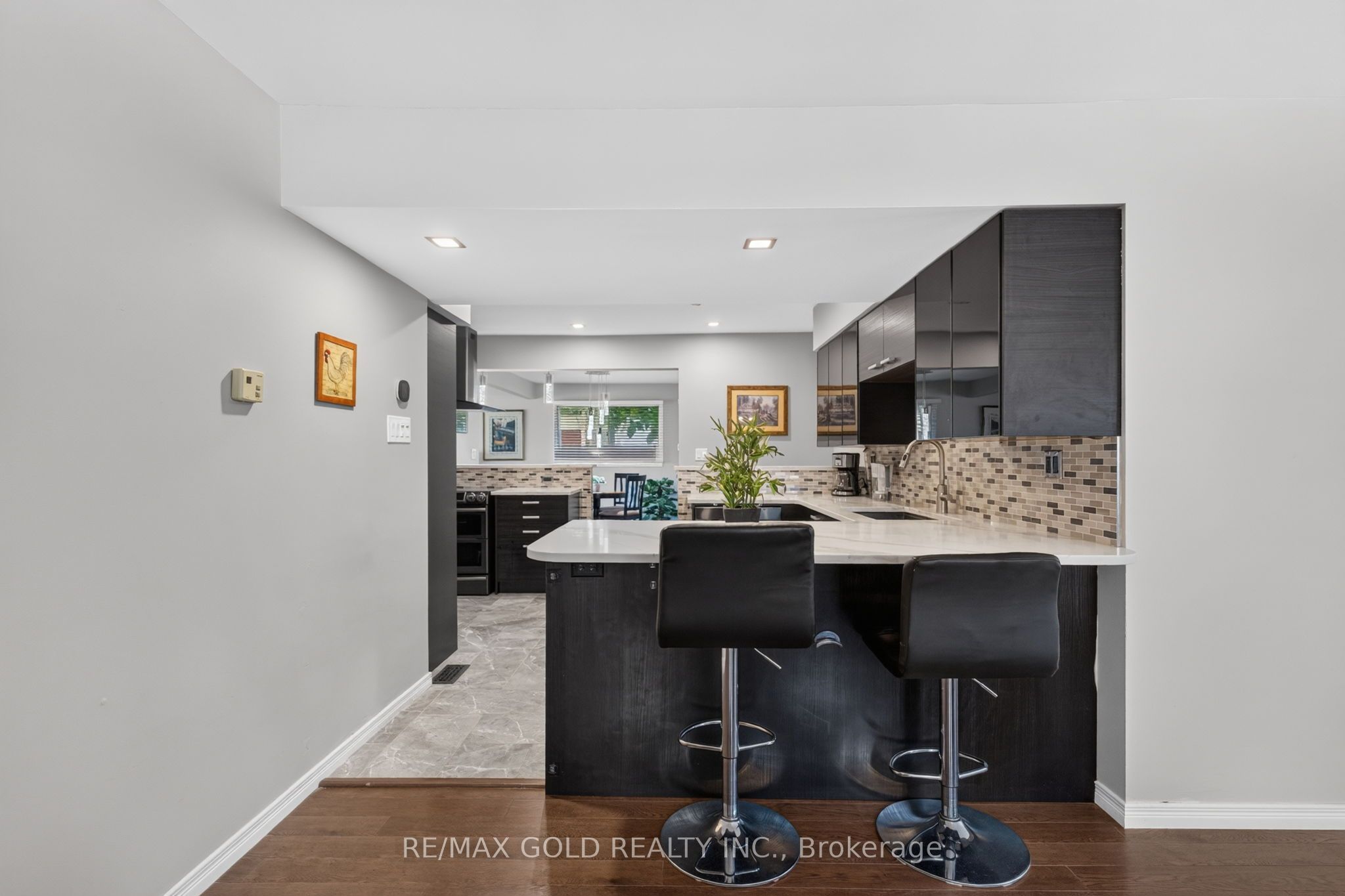 16 Monterey Road Property Photo 23