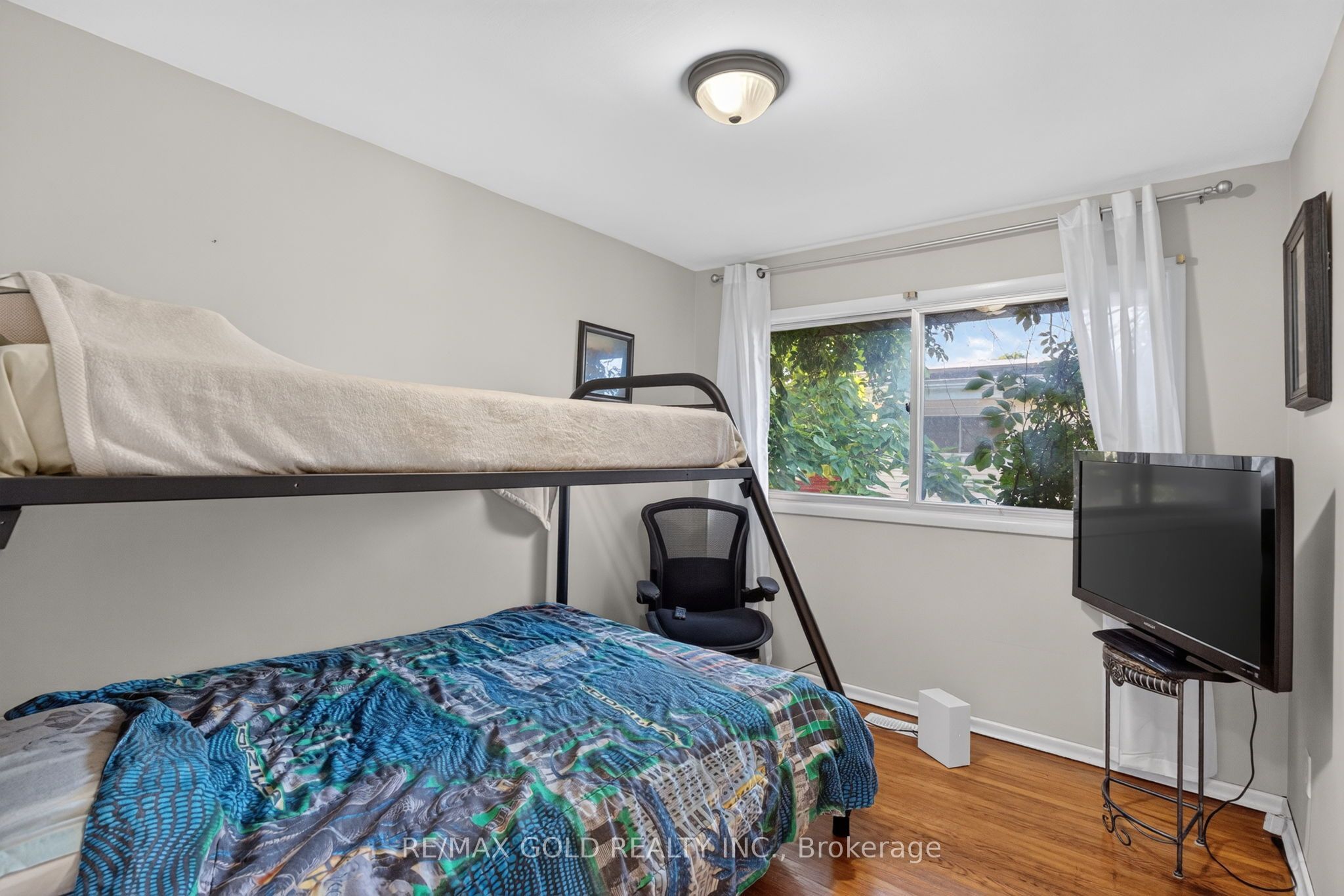 16 Monterey Road Property Photo 31