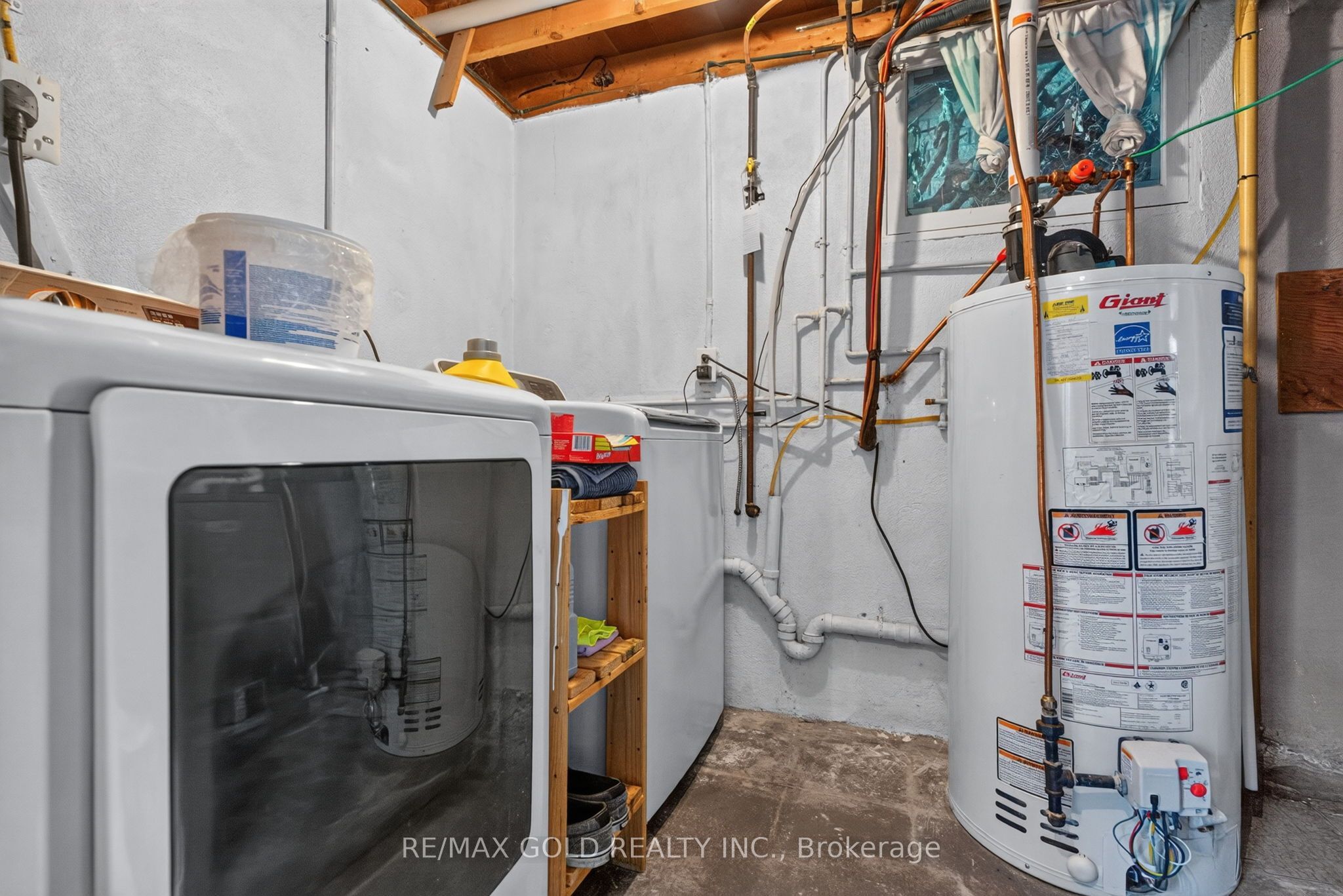 16 Monterey Road Property Photo 40