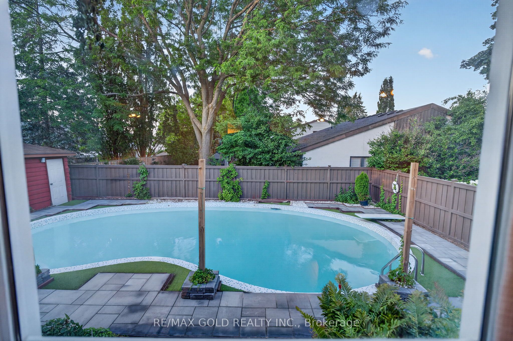 16 Monterey Road Property Photo 44