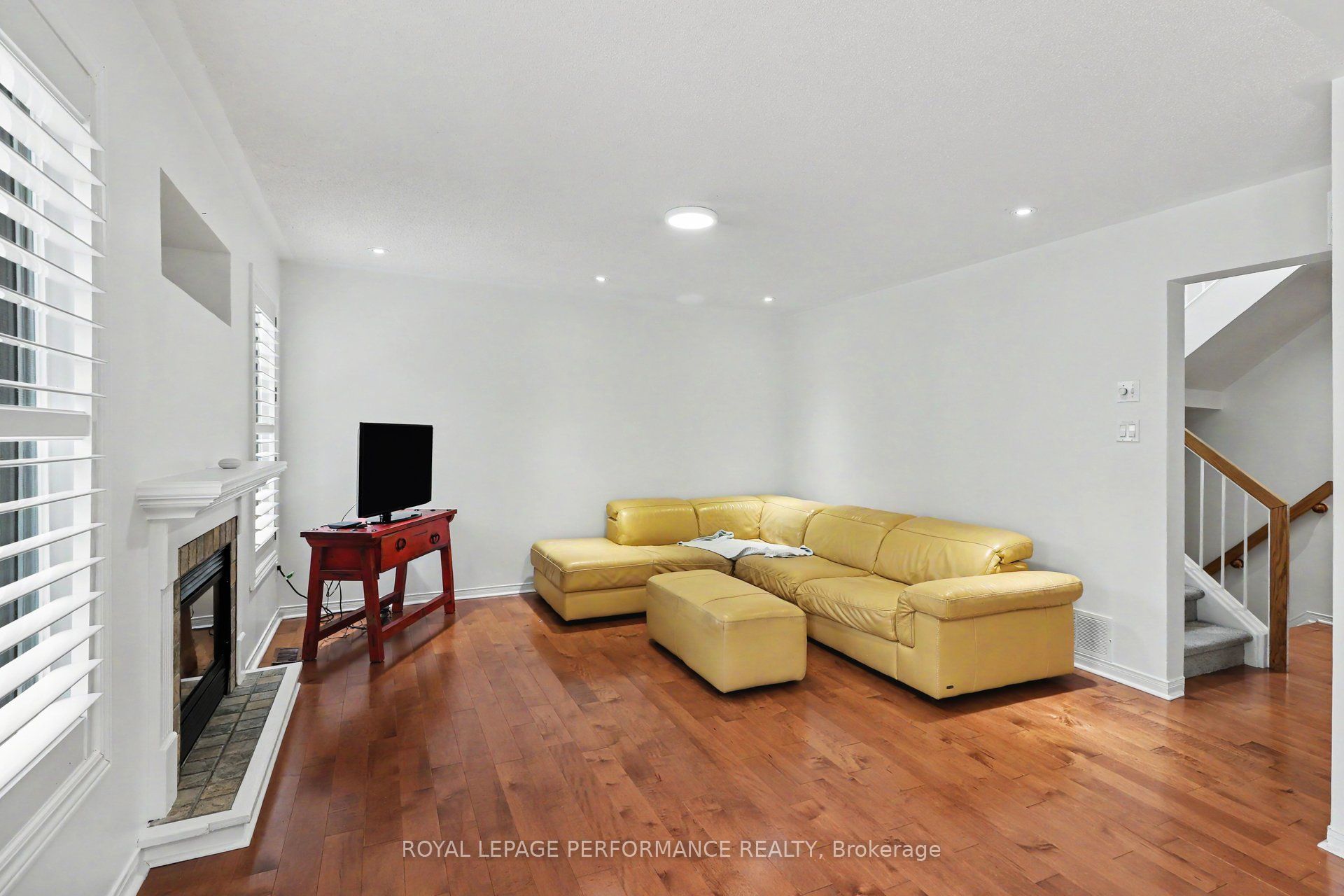6020 Longleaf Drive Property Photo 13