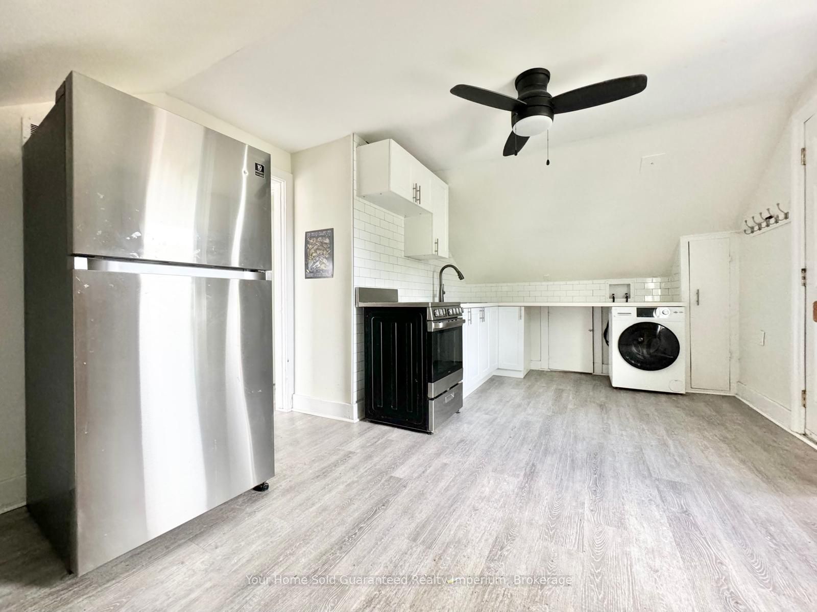 232 Grantham Avenue Upper Property Photo 1