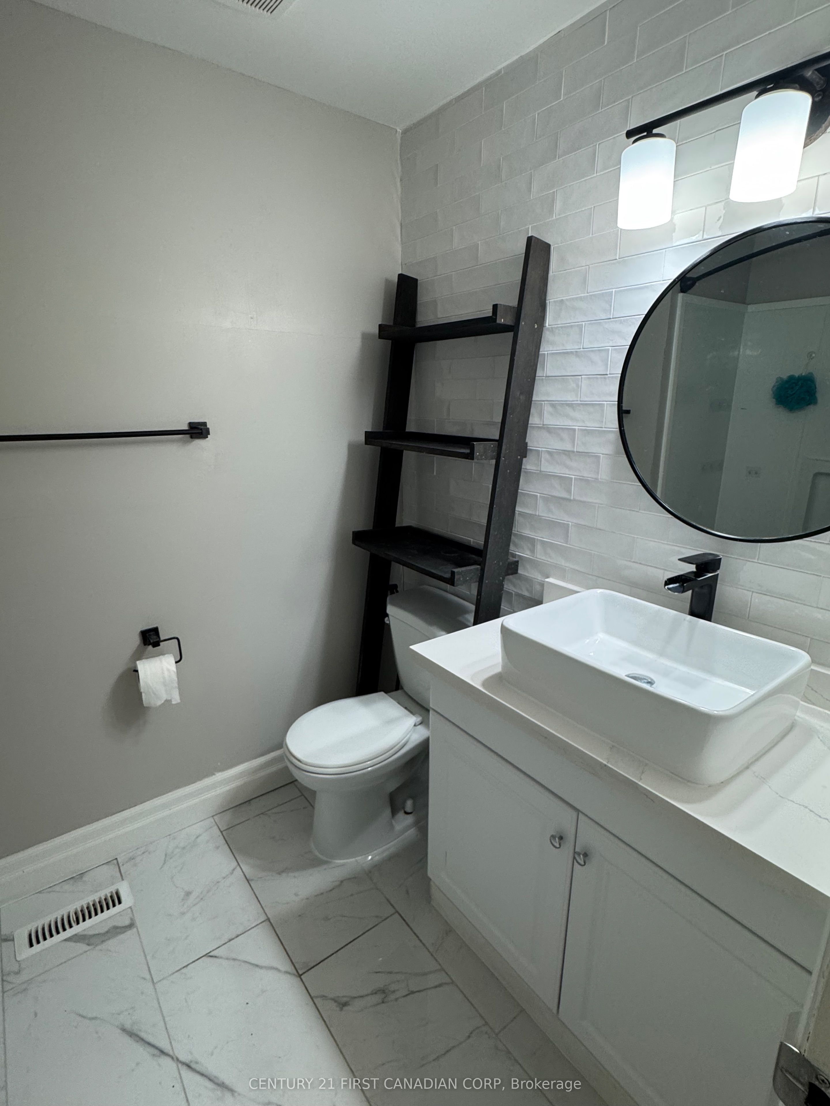 230 Clarke Road 6 Property Photo 11