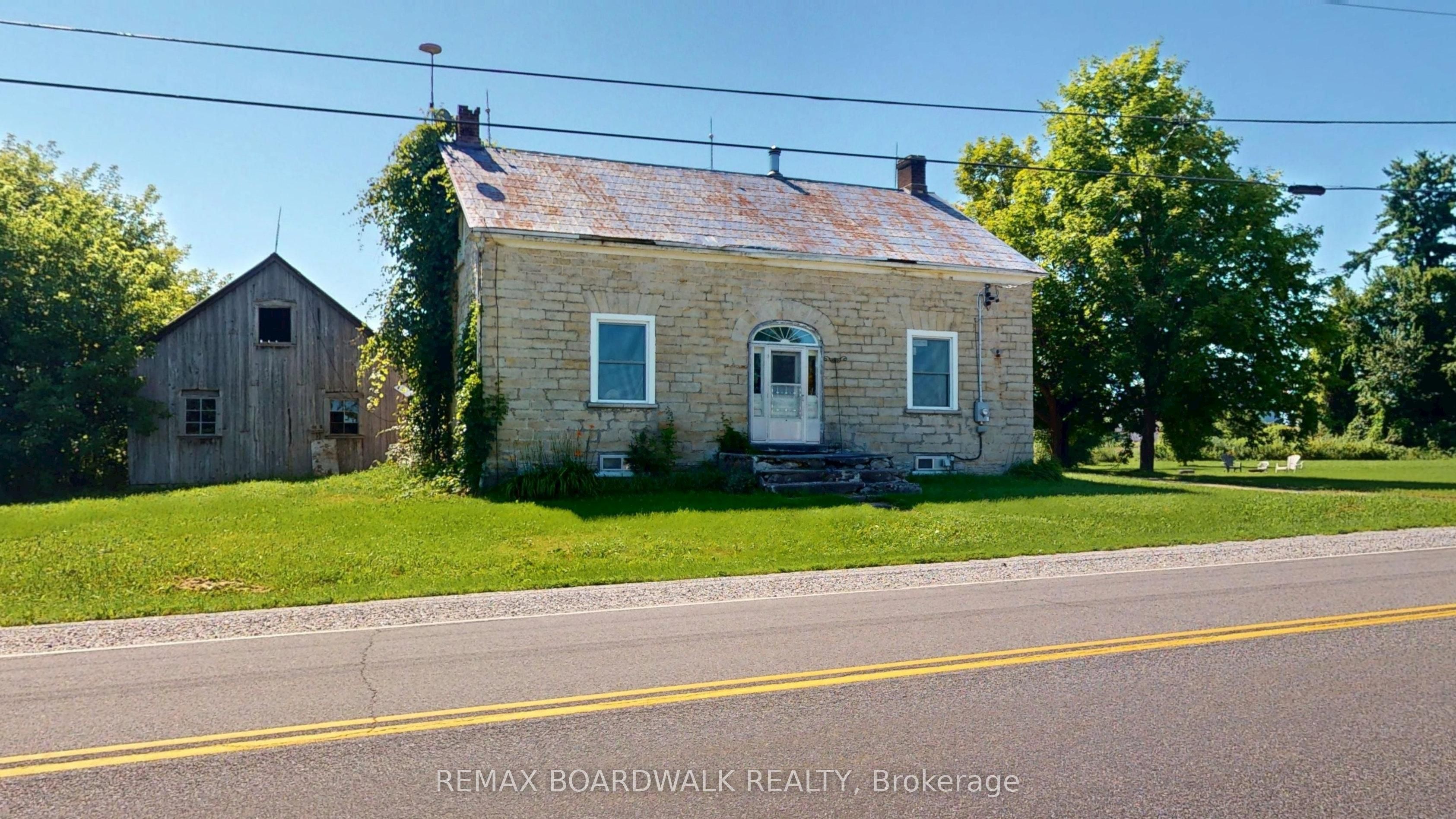 585 Fallbrook Road Property Photo 1